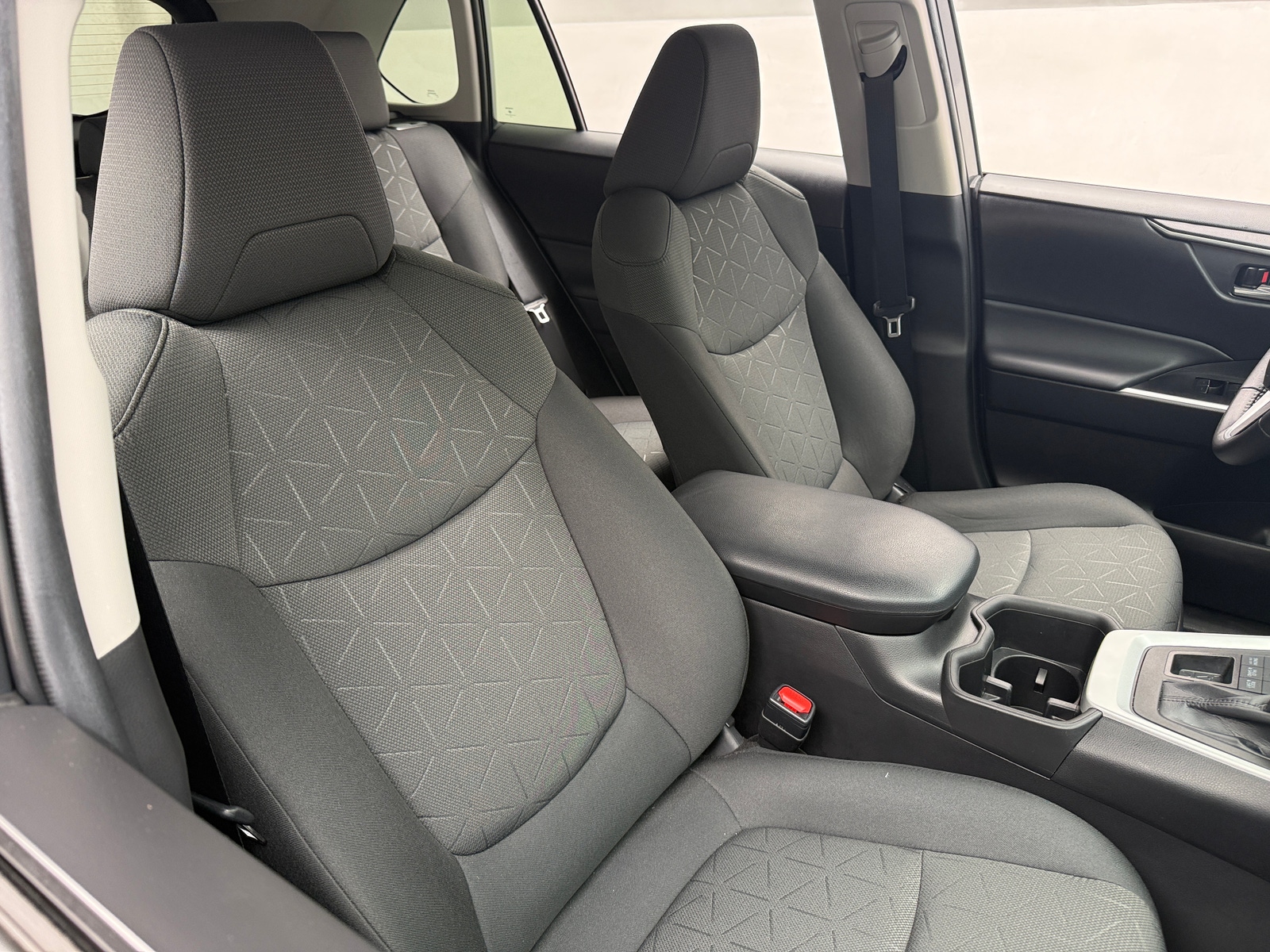 Thumbnail: 2022 Toyota RAV4 - 2