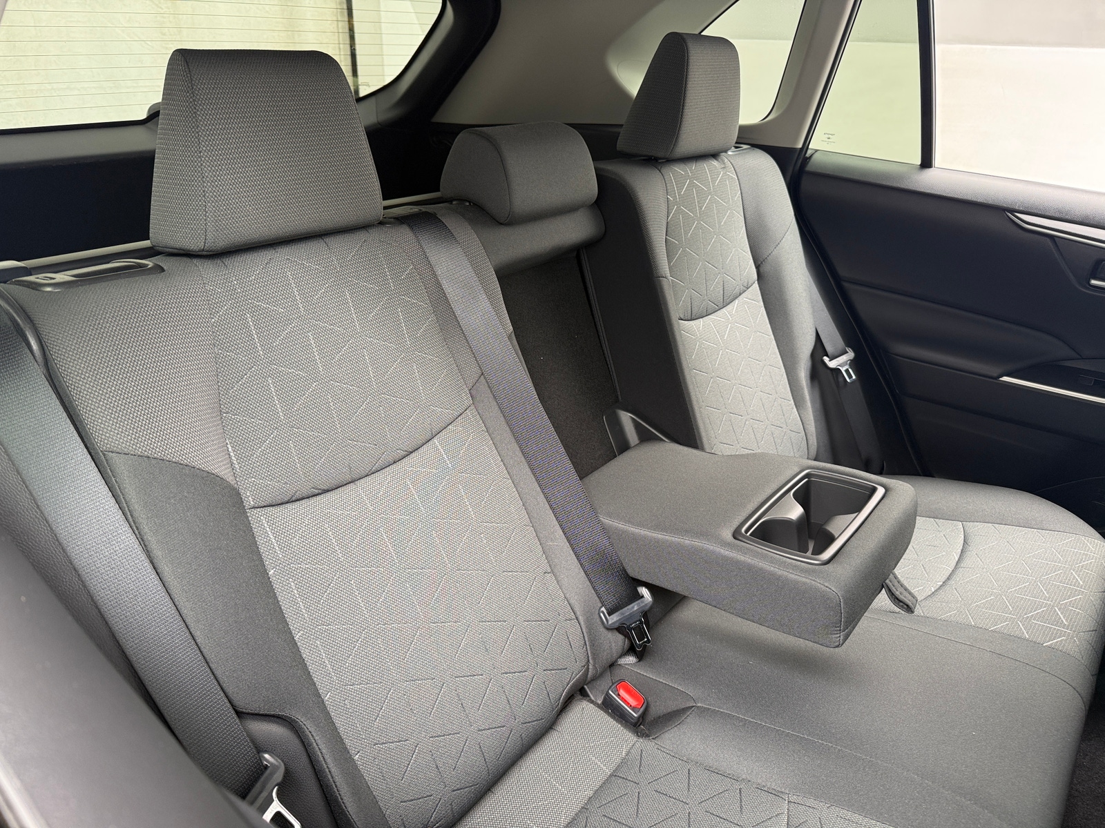 Thumbnail: 2022 Toyota RAV4 - 6