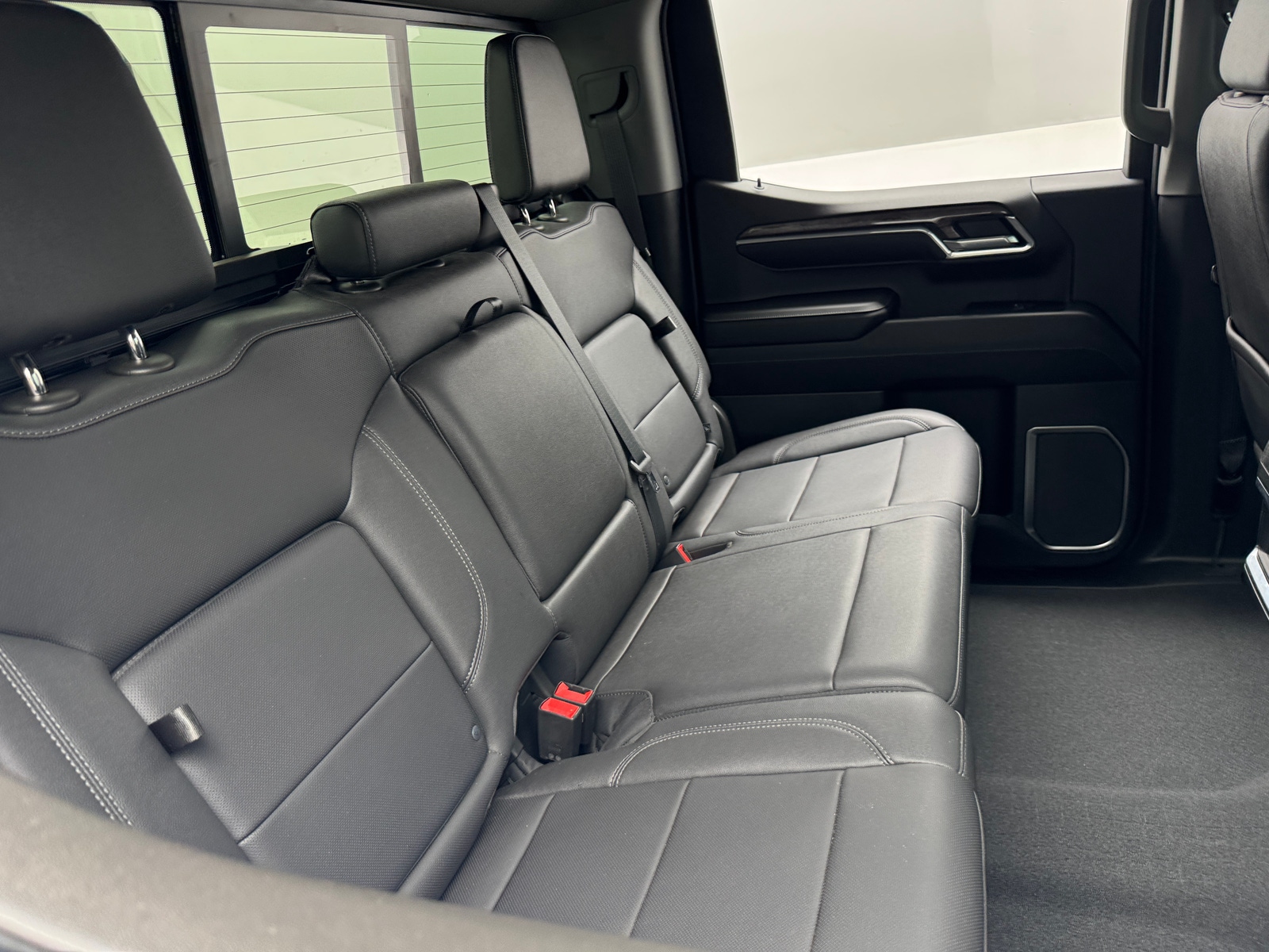 Thumbnail: 2022 Chevrolet Silverado 1500 - 5