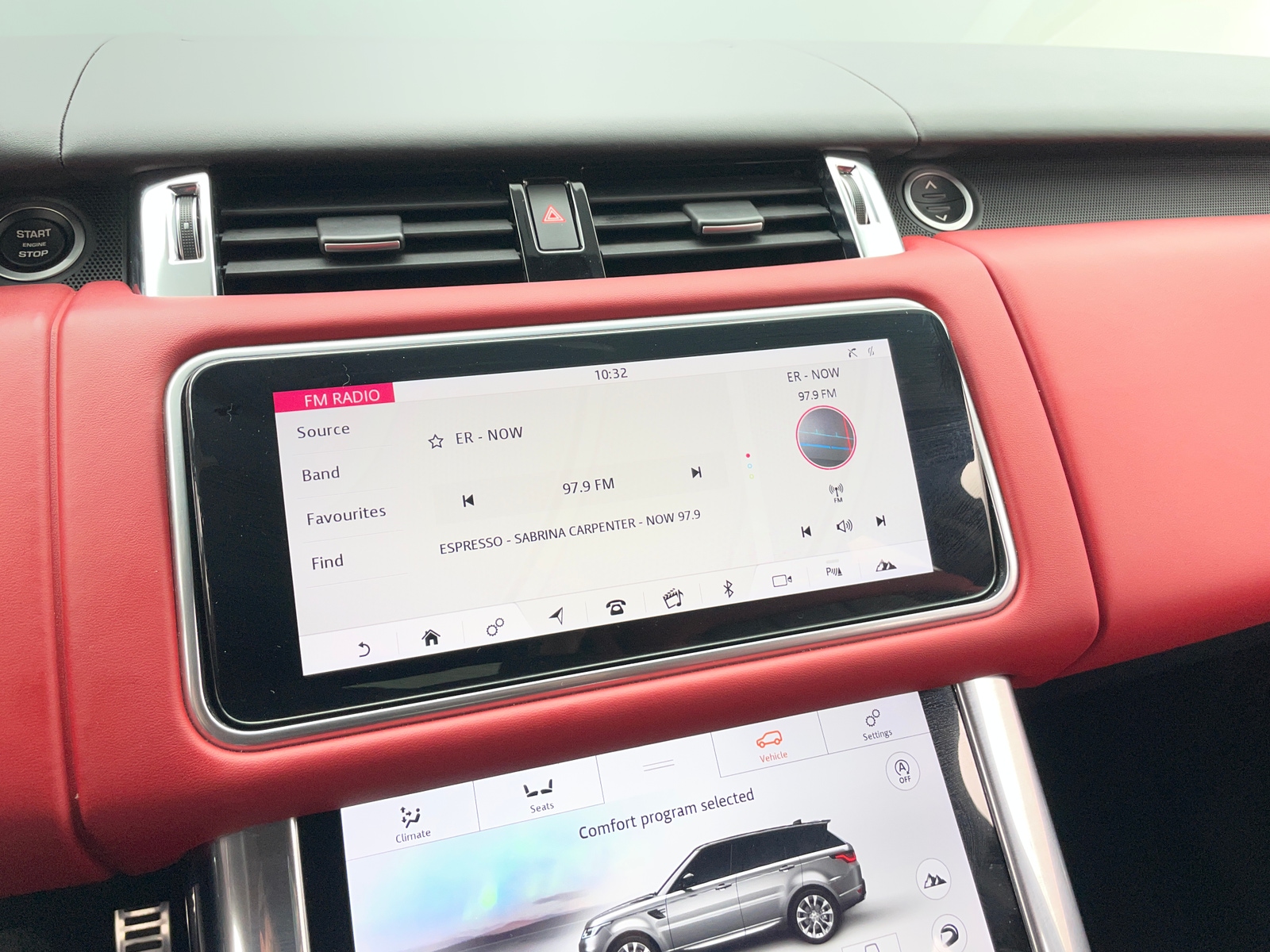 Thumbnail: 2022 Land Rover Range Rover Sport - 3