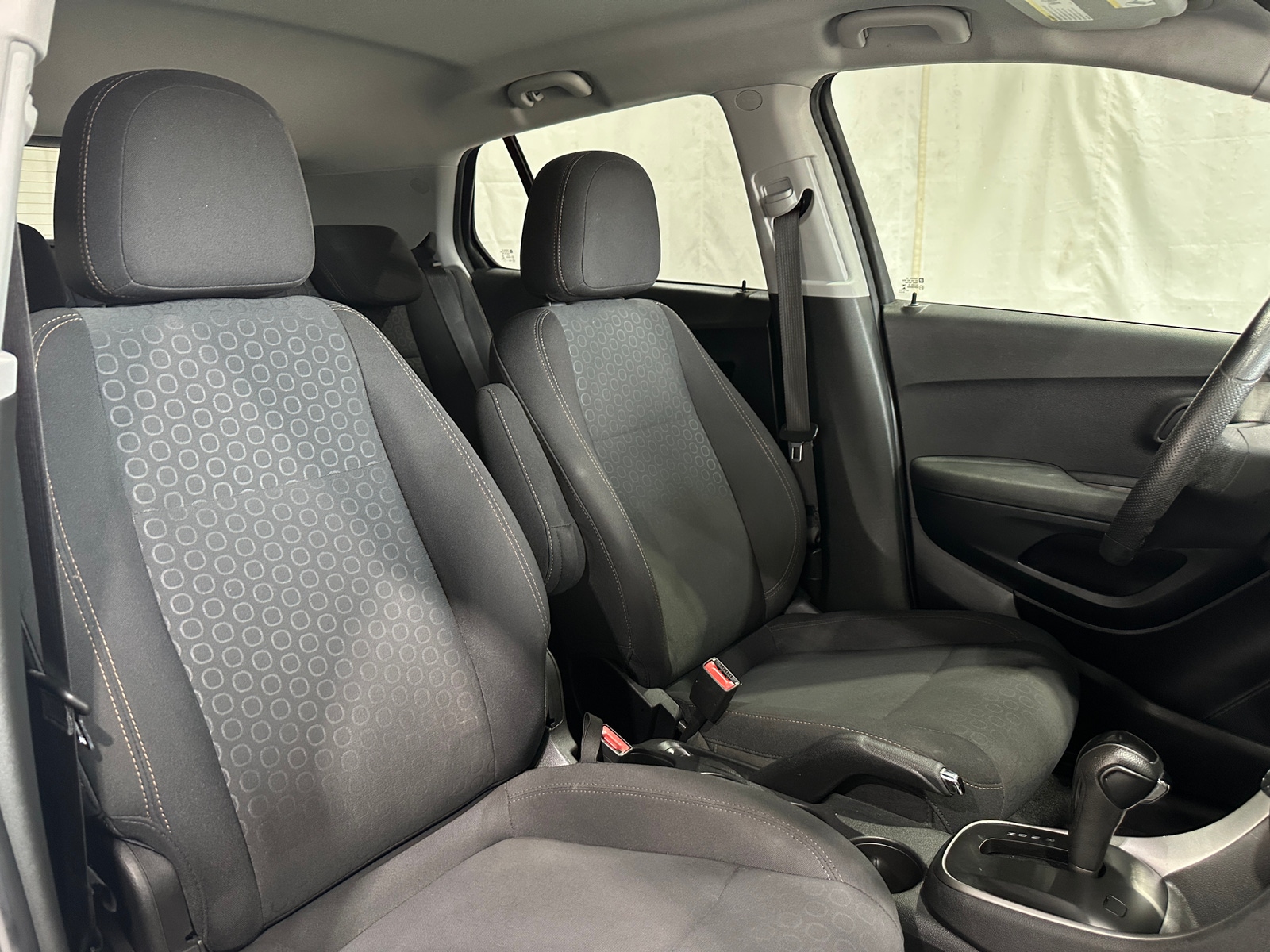 Thumbnail: 2020 Chevrolet Trax - 2