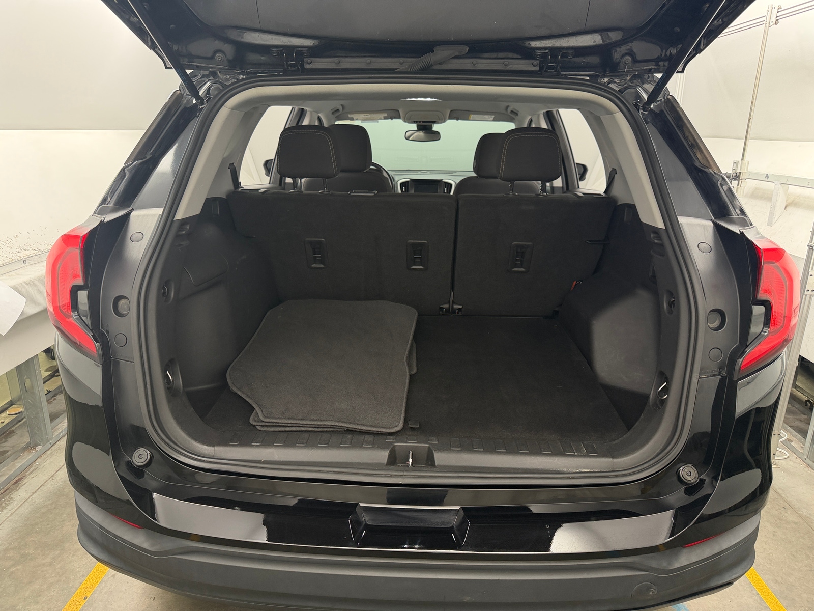 Thumbnail: 2021 GMC Terrain - 6