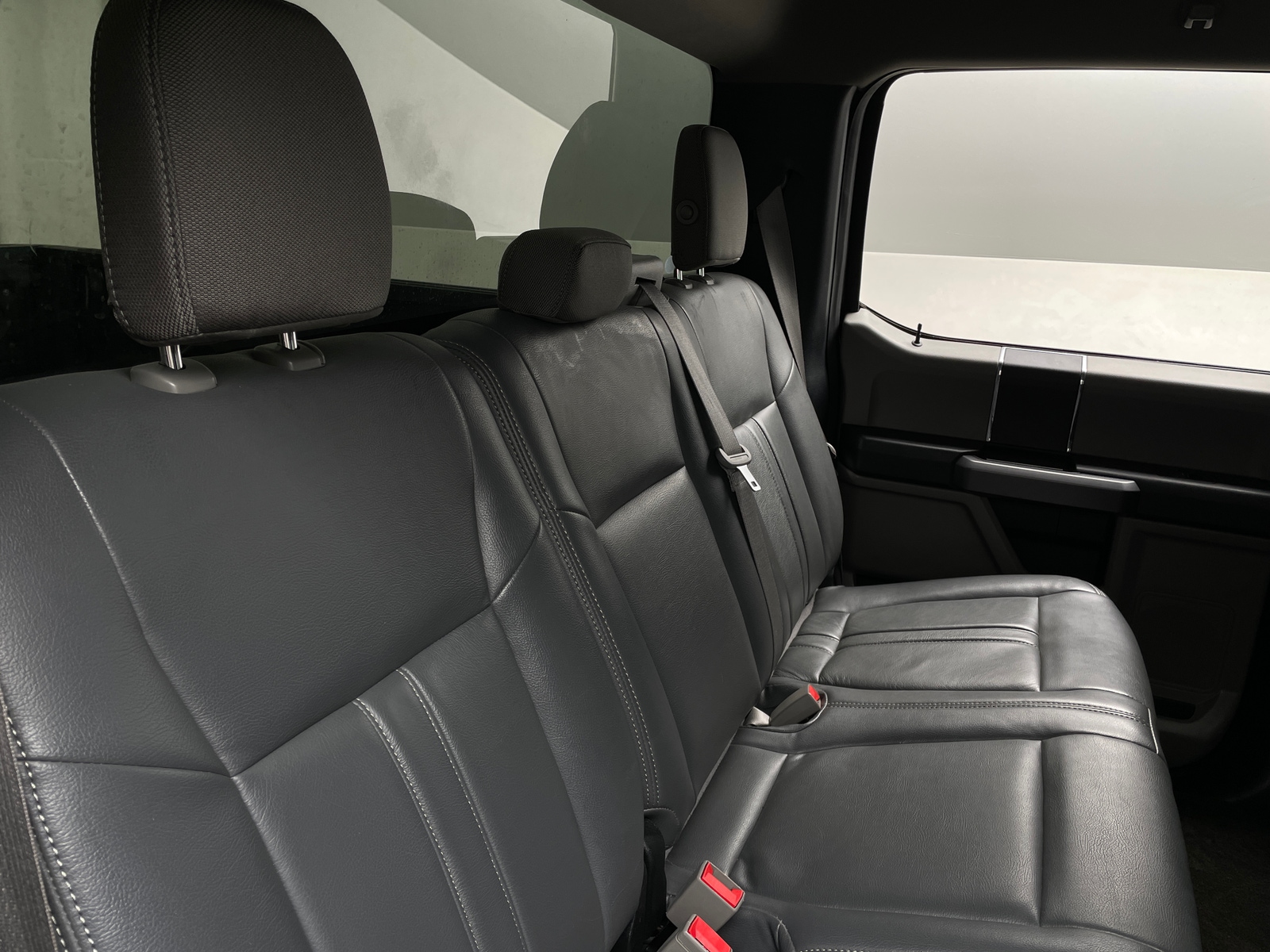 Thumbnail: 2019 Ford Econoline - 6