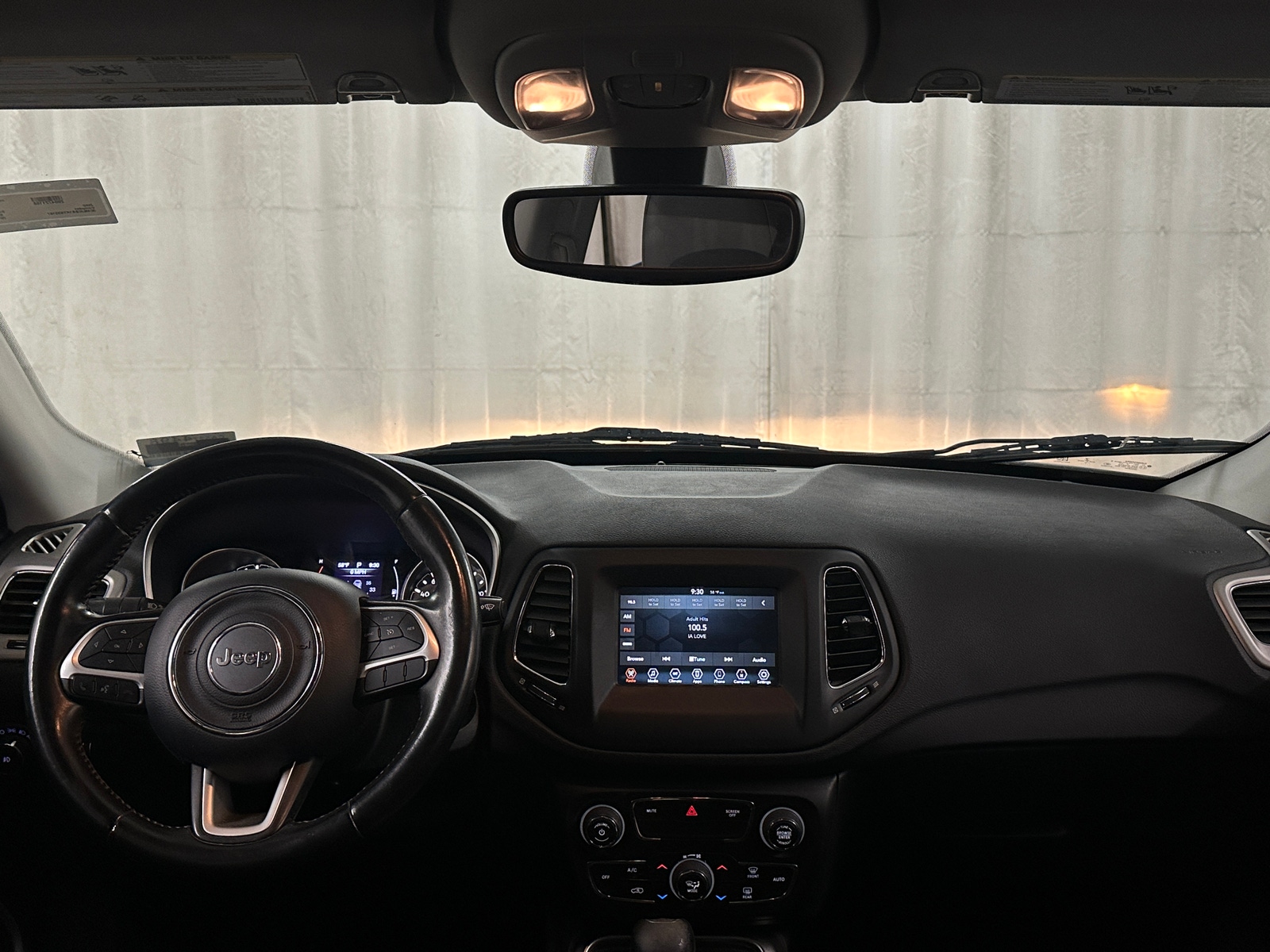 Thumbnail: 2019 Jeep Compass - 3