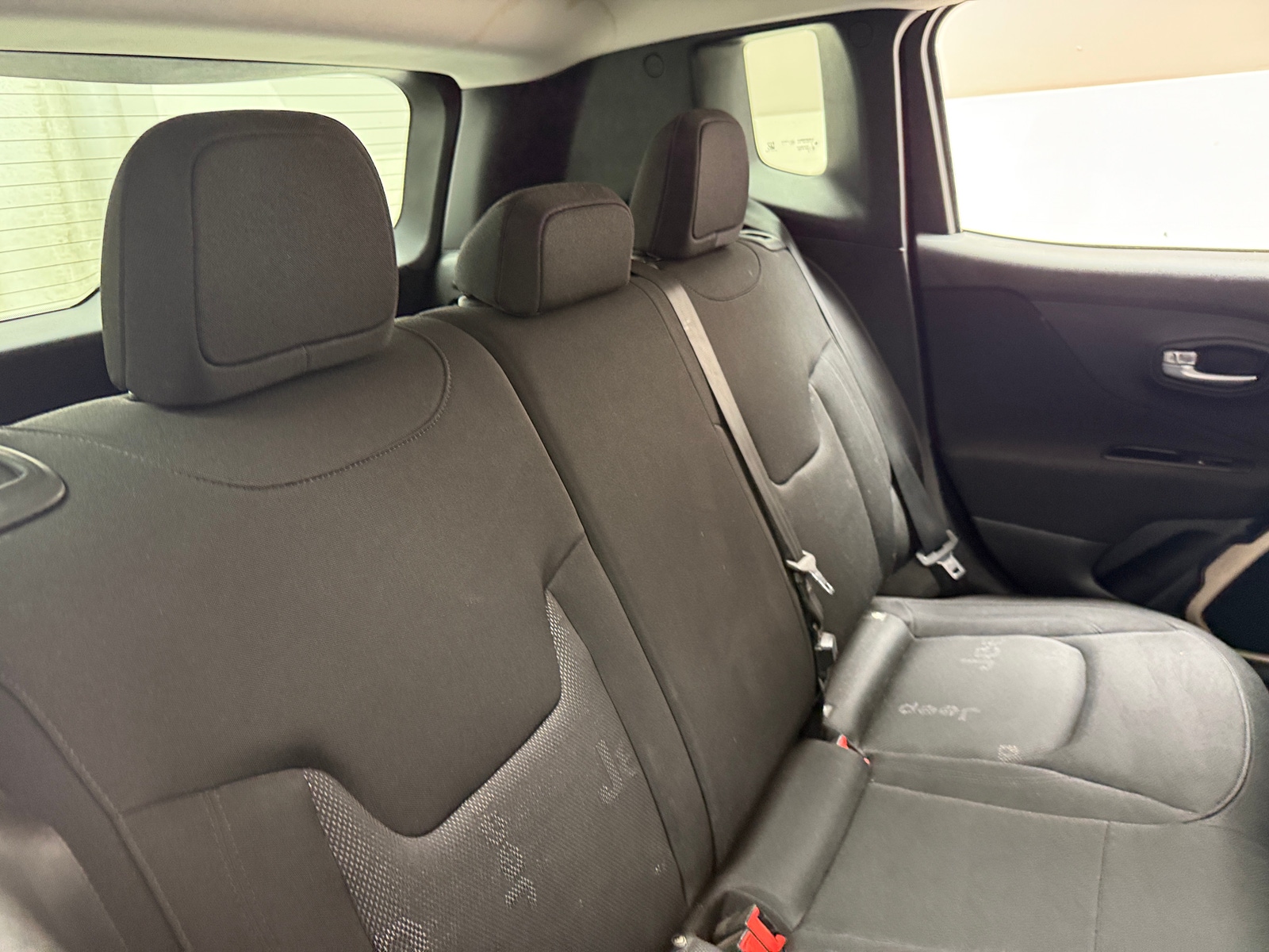 Thumbnail: 2017 Jeep Renegade - 6