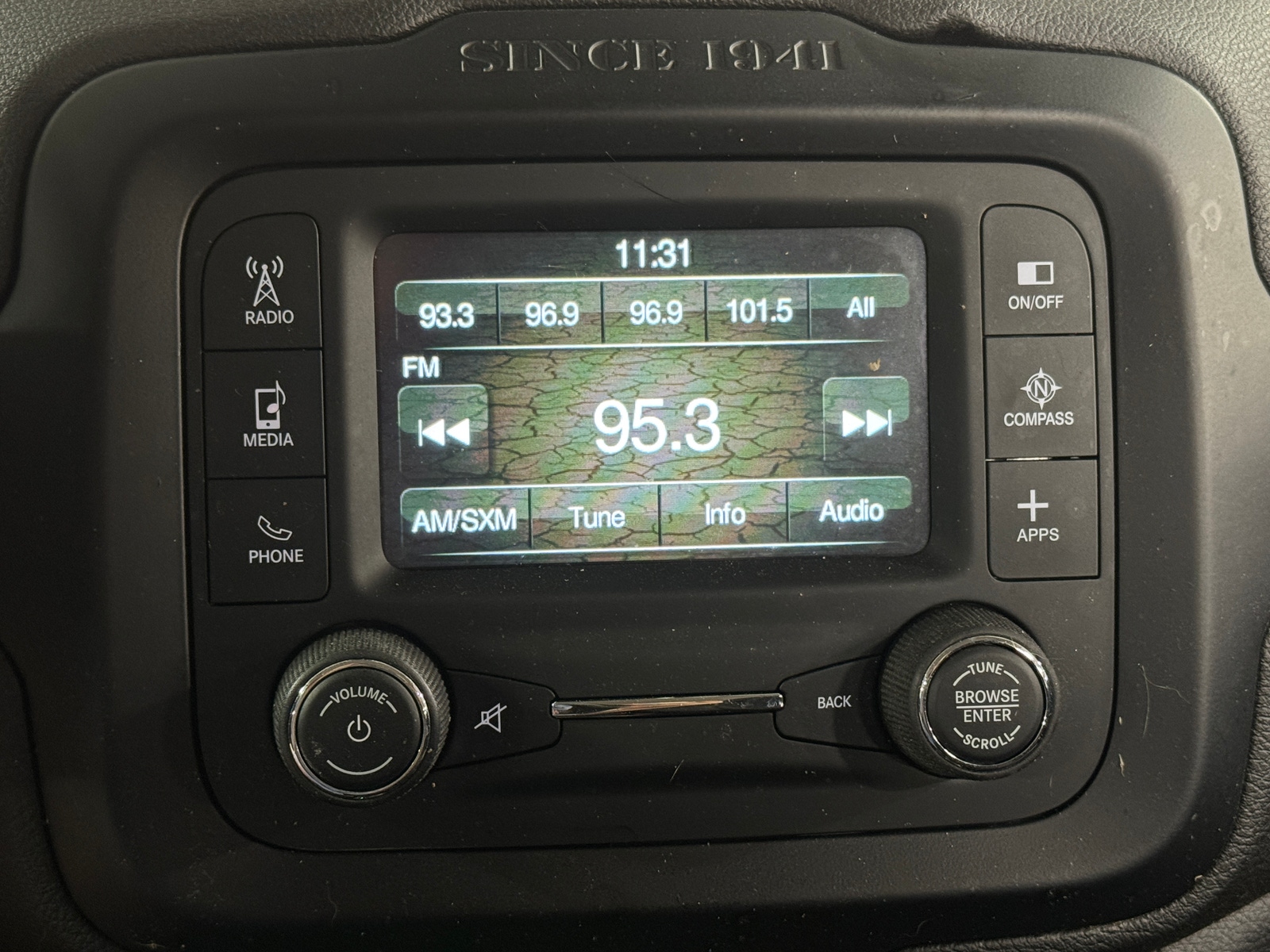 Thumbnail: 2017 Jeep Renegade - 4