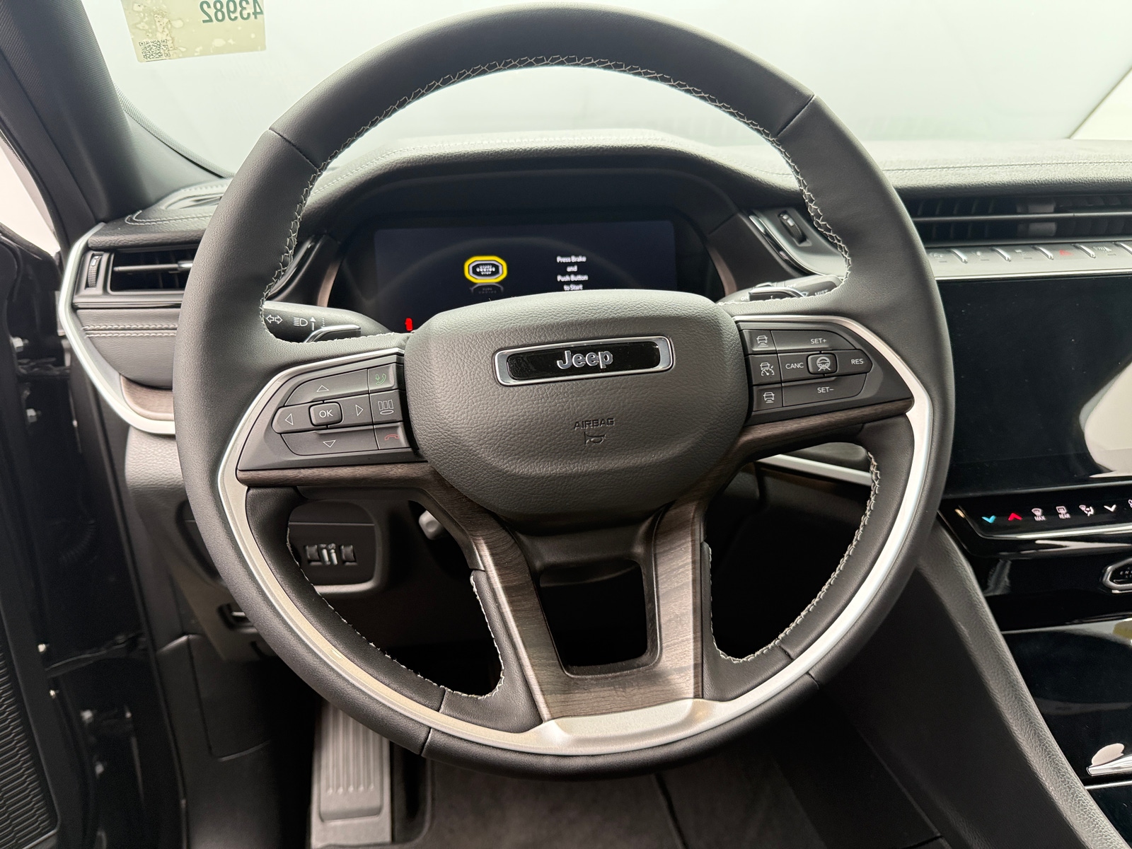 Thumbnail: 2026 Jeep Grand Cherokee L - 4