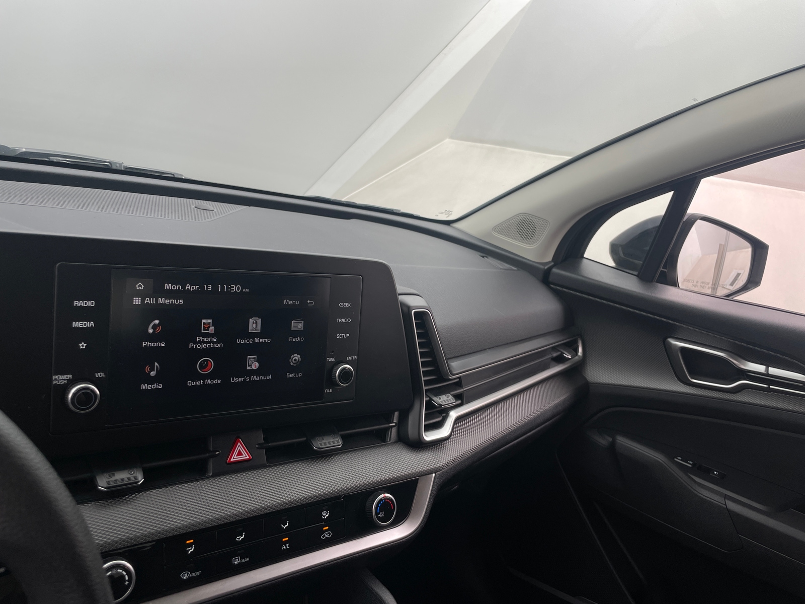 Thumbnail: 2025 Kia Sportage - 4
