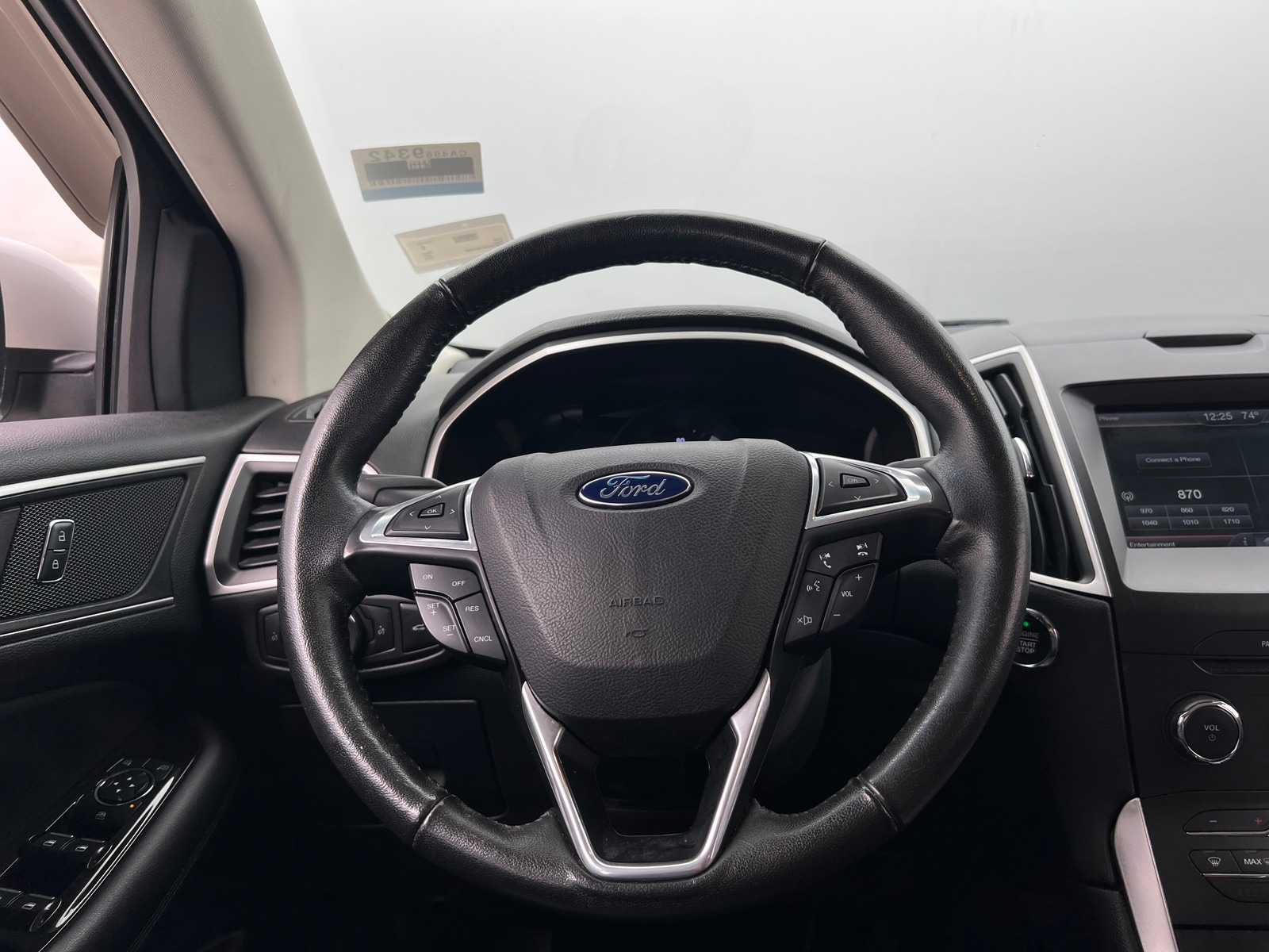 Thumbnail: 2015 Ford Edge - 4