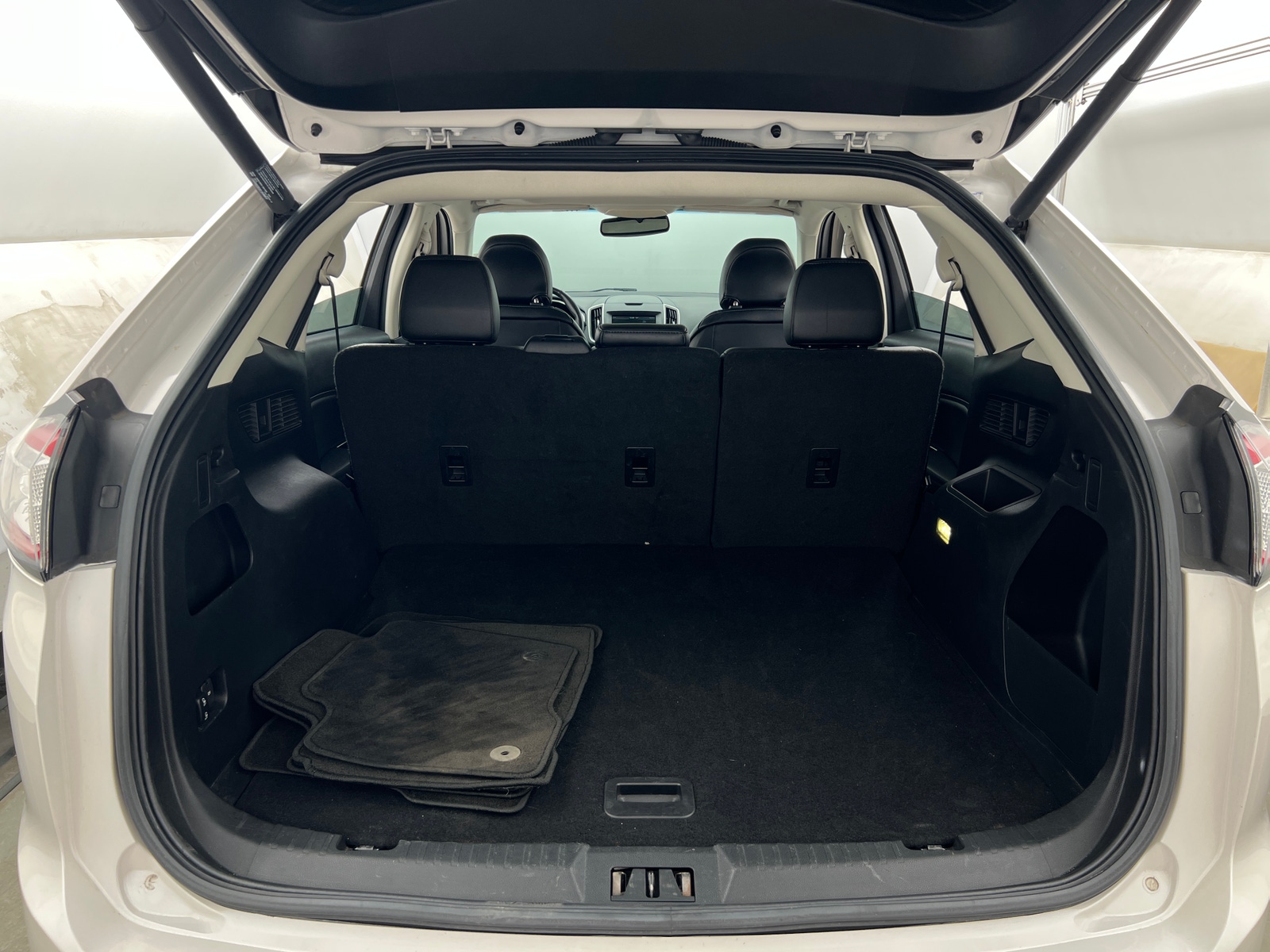 Thumbnail: 2015 Ford Edge - 6