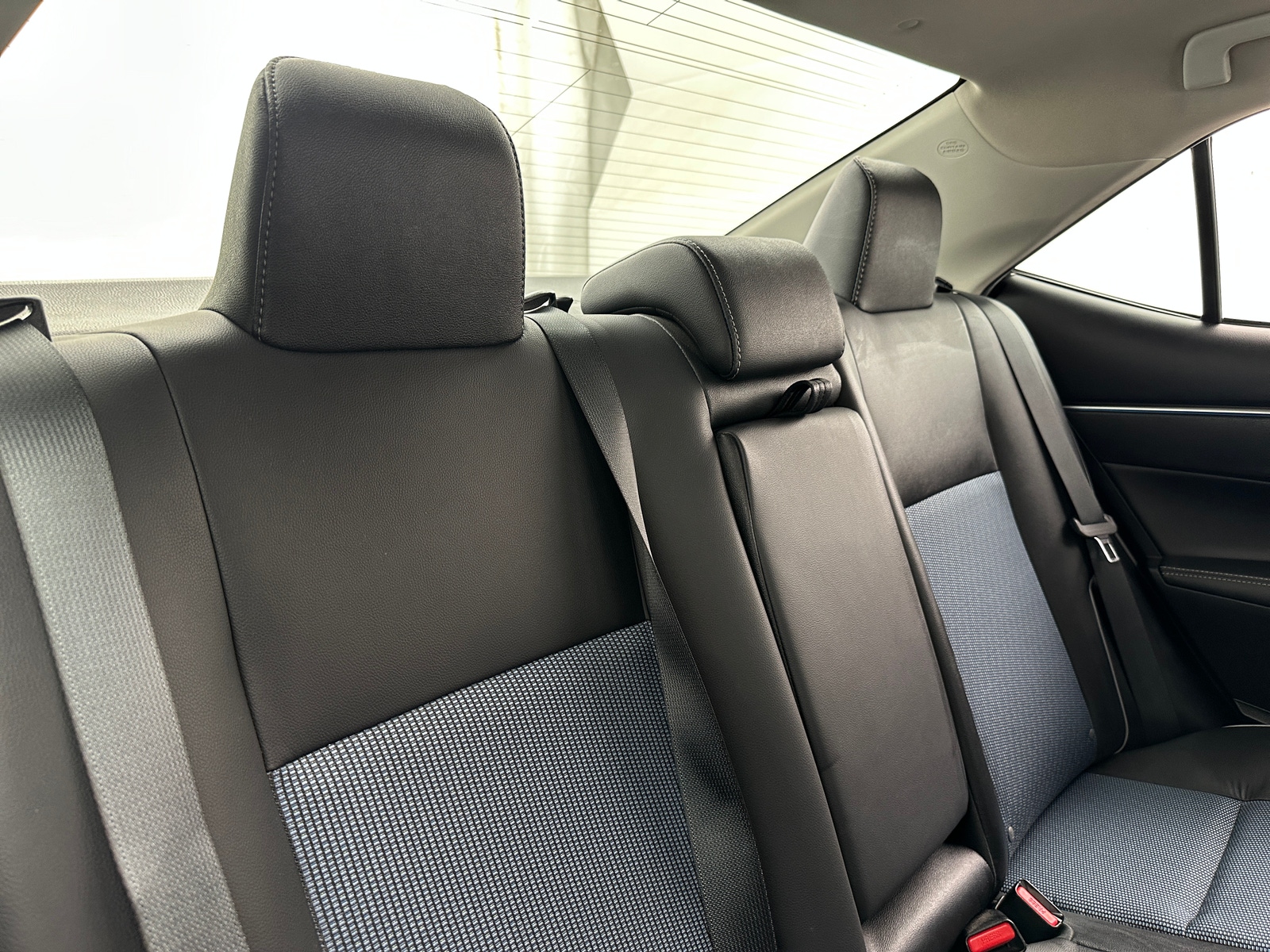 Thumbnail: 2015 Toyota Corolla - 6