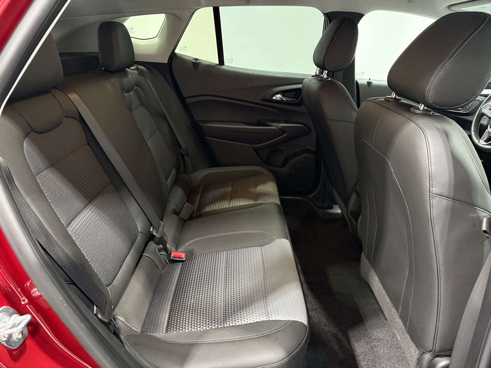 Thumbnail: 2025 Chevrolet Trax - 6