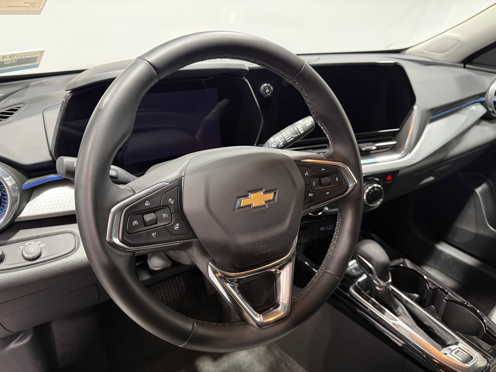 Thumbnail: 2025 Chevrolet Trax - 5