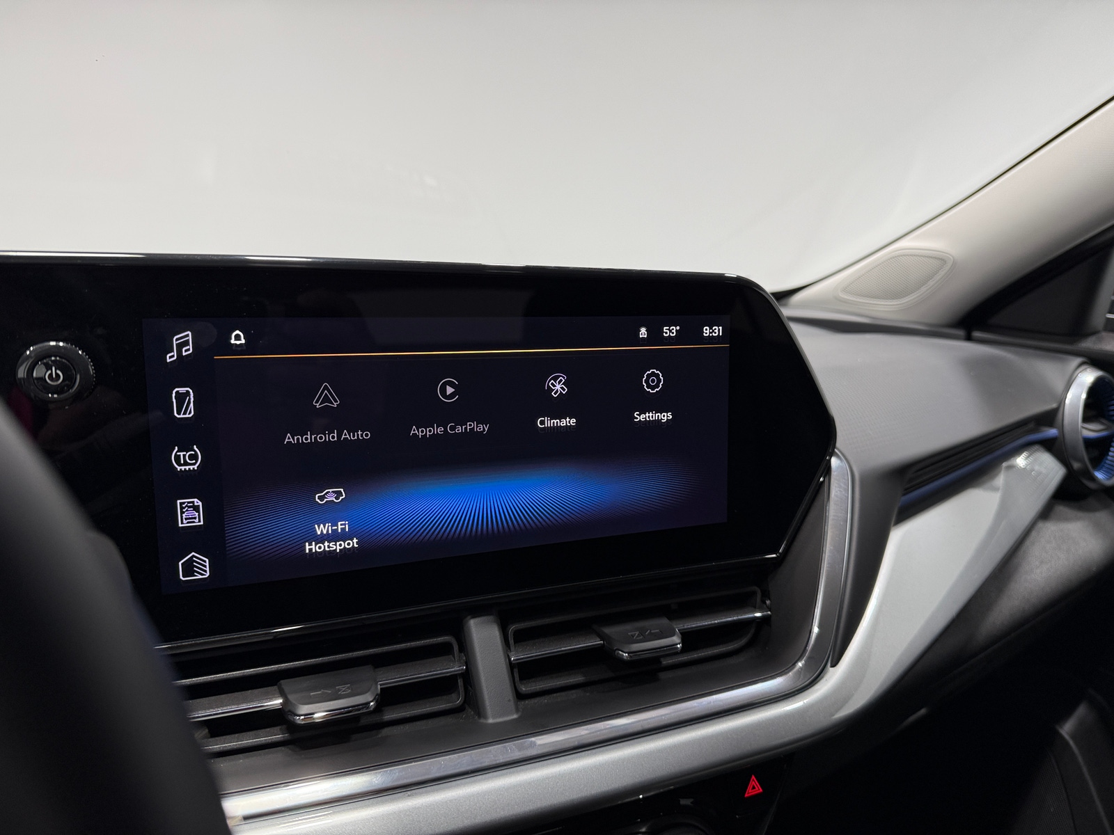 Thumbnail: 2025 Chevrolet Trax - 4