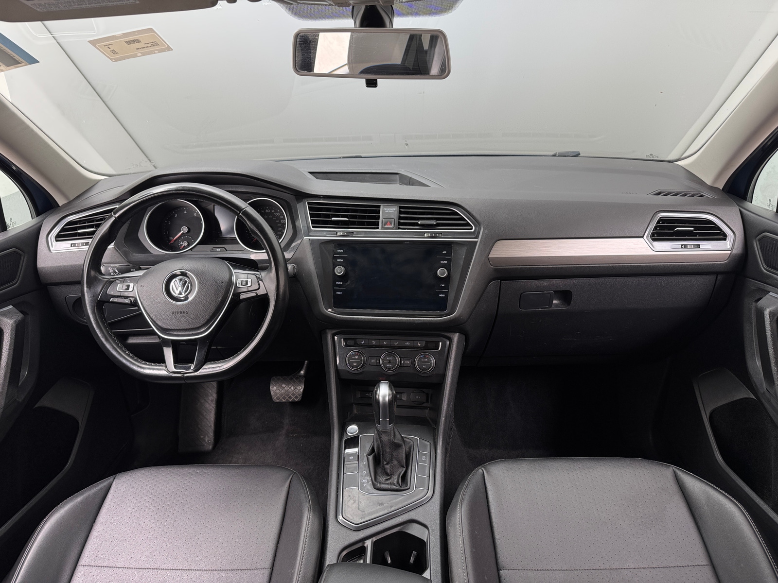 Thumbnail: 2019 Volkswagen Tiguan - 2