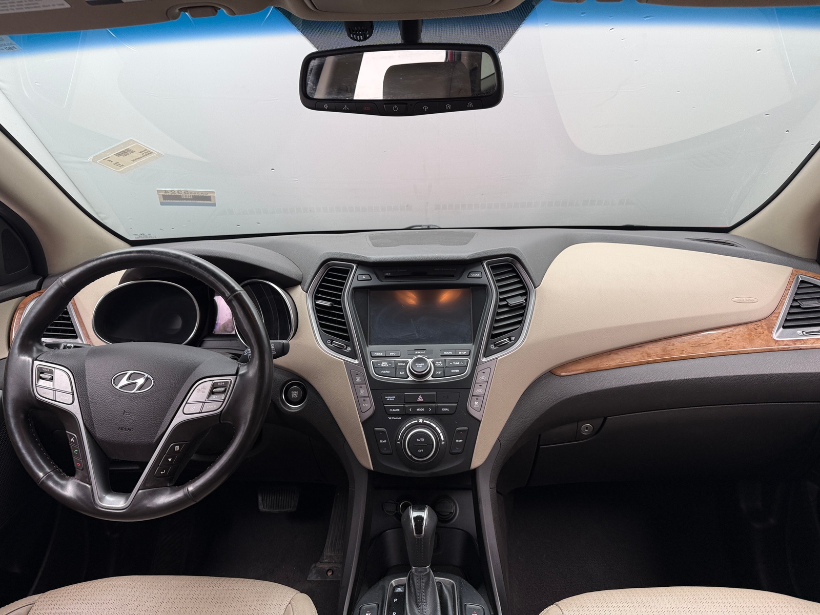 Thumbnail: 2014 Hyundai Santa Fe - 3