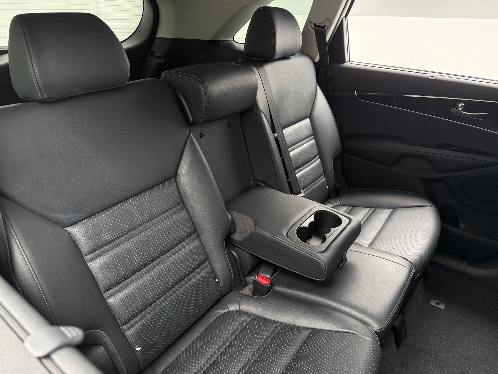 Thumbnail: 2018 Kia Sorento - 5