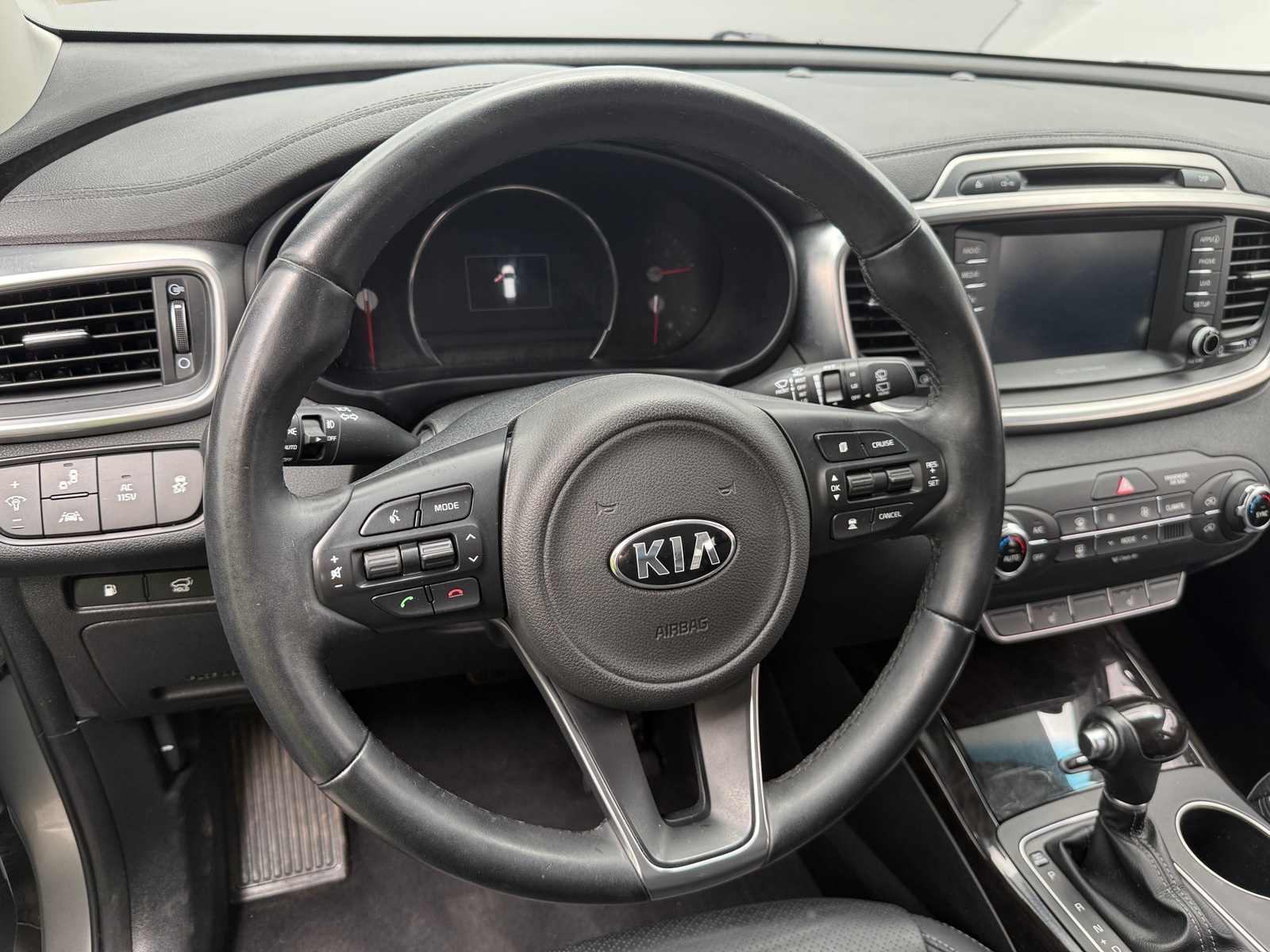 Thumbnail: 2018 Kia Sorento - 4