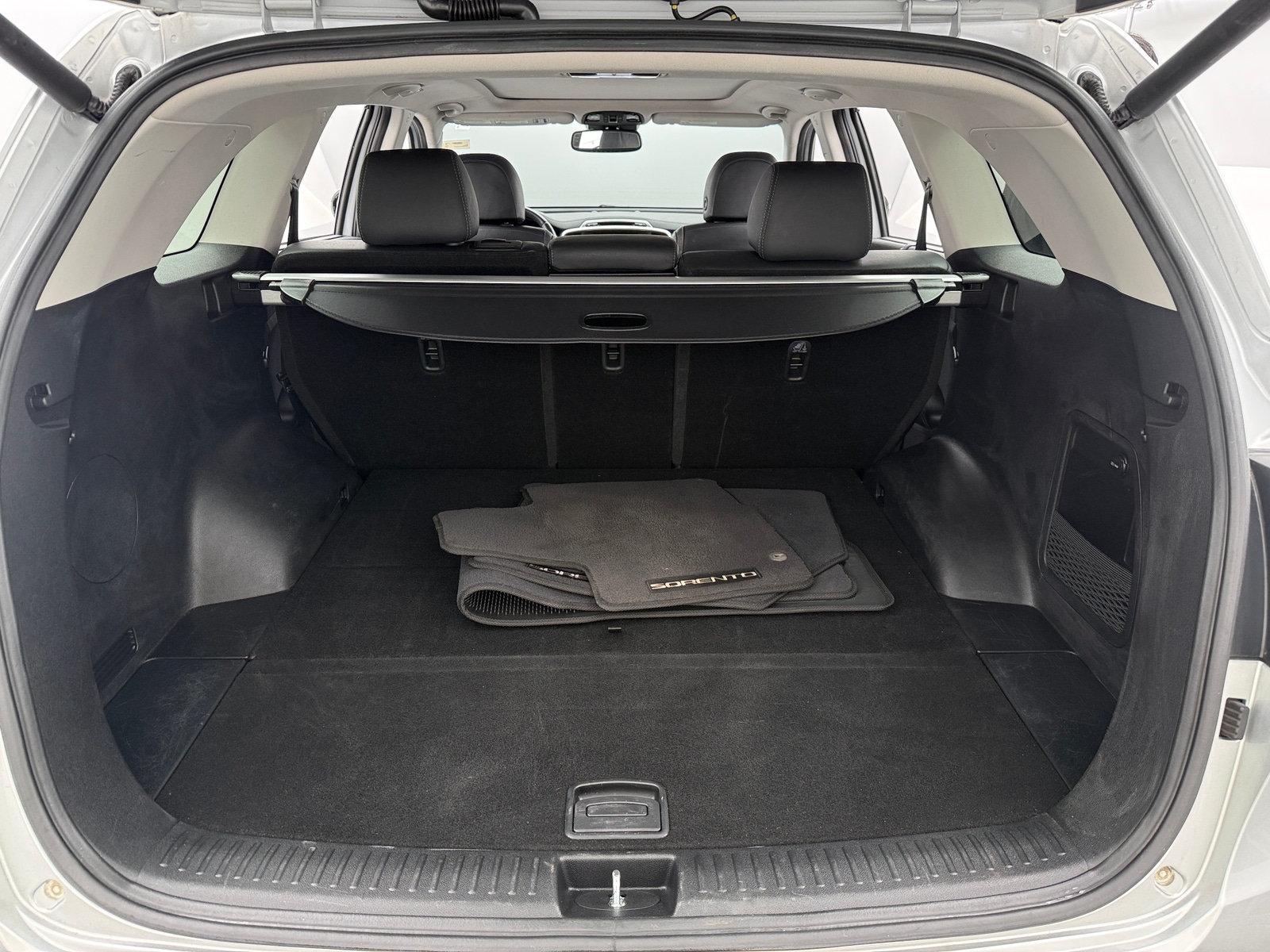 Thumbnail: 2018 Kia Sorento - 6