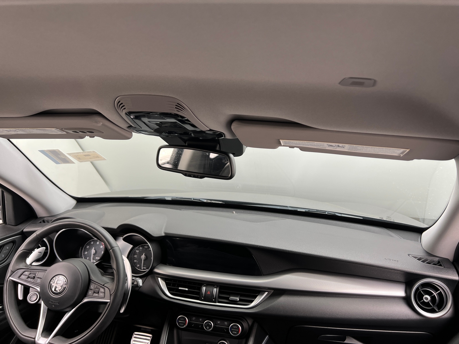 Thumbnail: 2018 Alfa Romeo Stelvio - 2