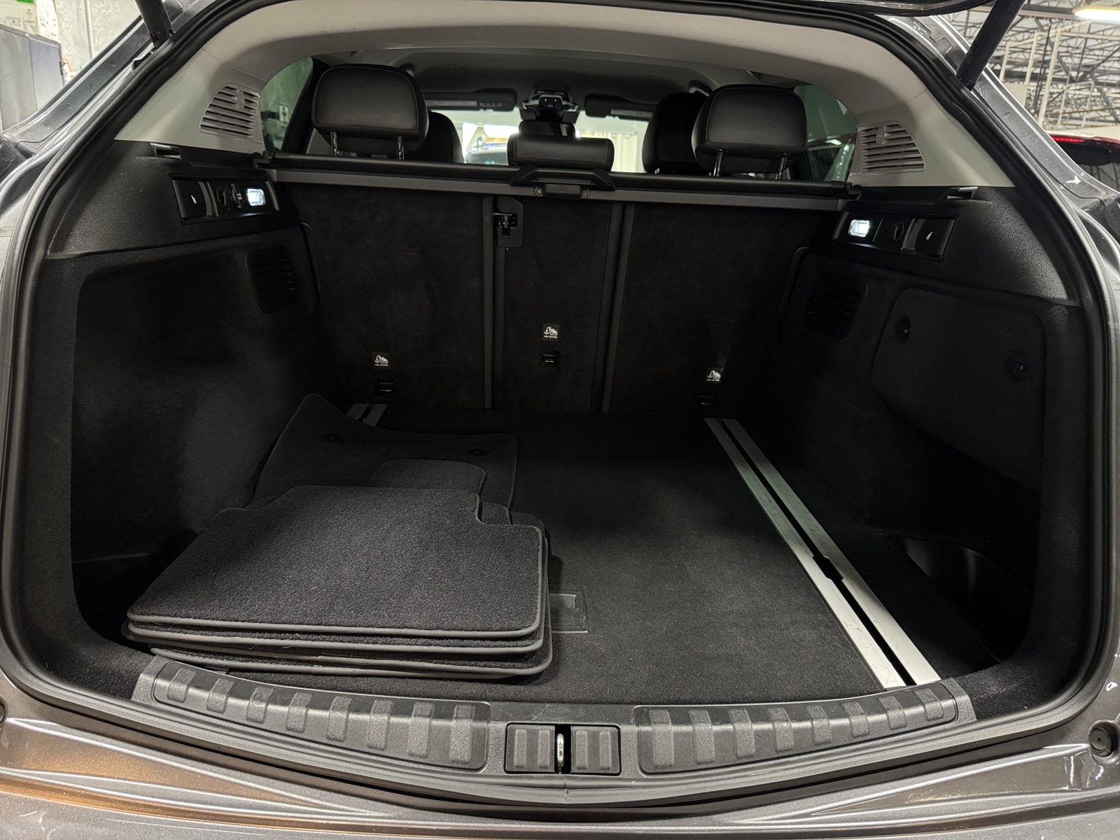 Thumbnail: 2018 Alfa Romeo Stelvio - 6