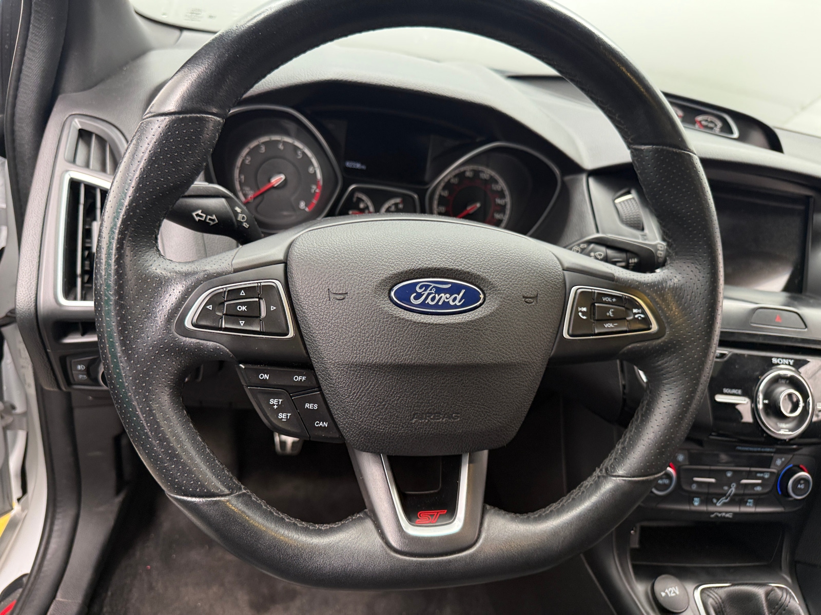 Thumbnail: 2018 Ford Focus - 5