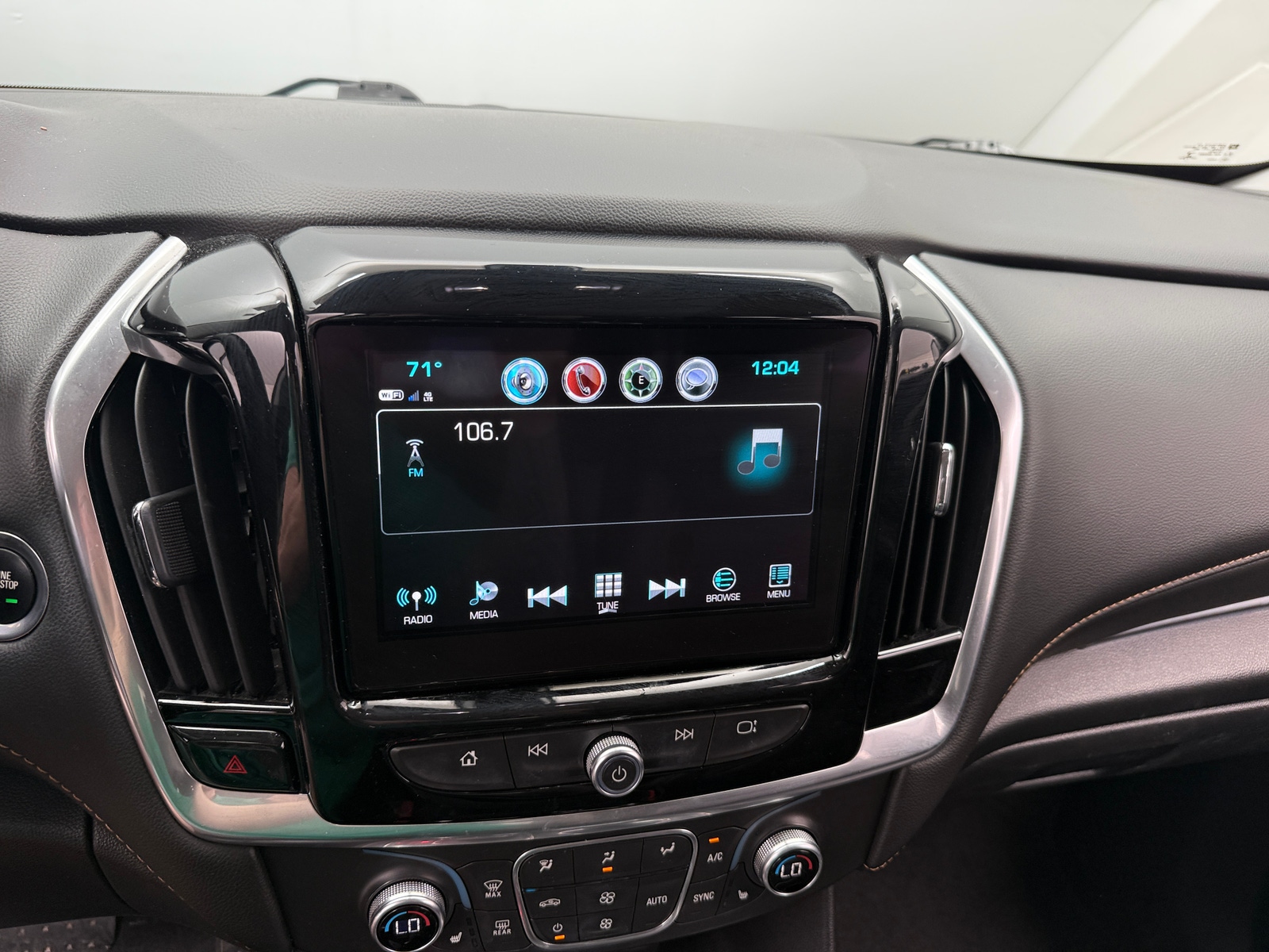 Thumbnail: 2019 Chevrolet Traverse - 3