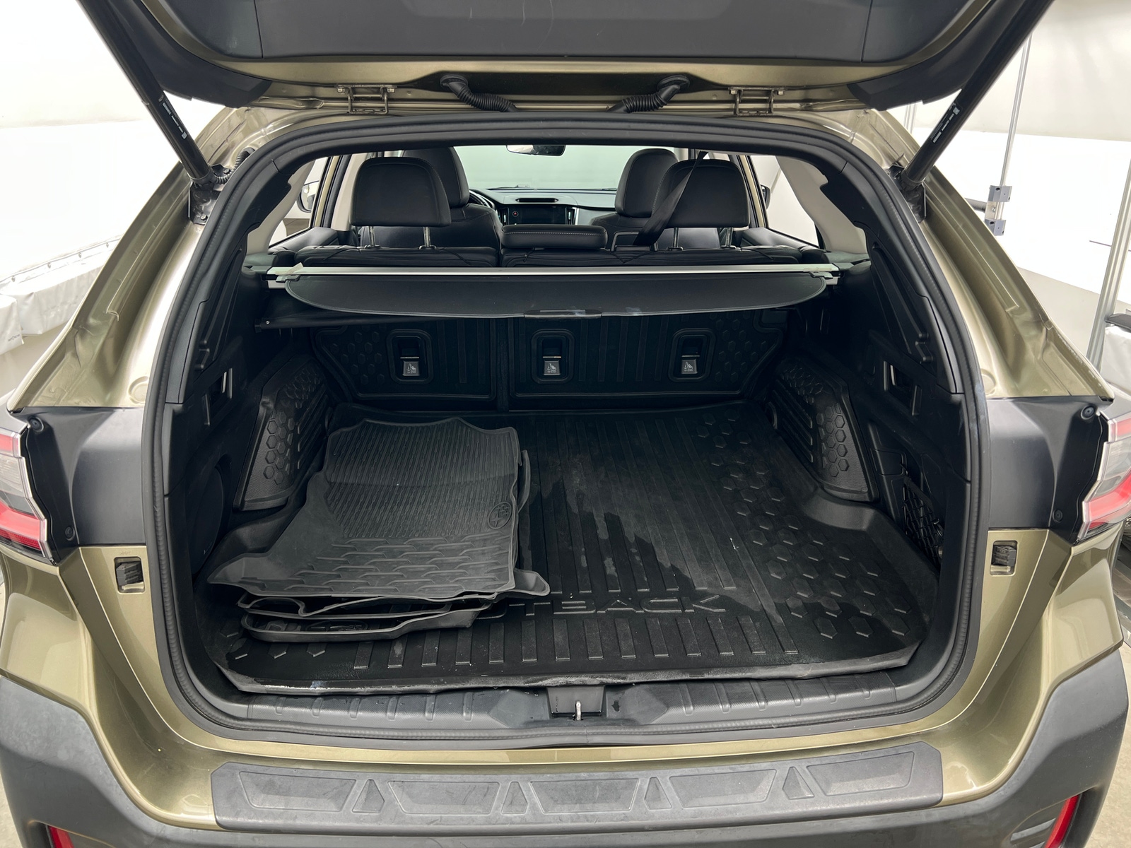 Thumbnail: 2022 Subaru Outback - 6