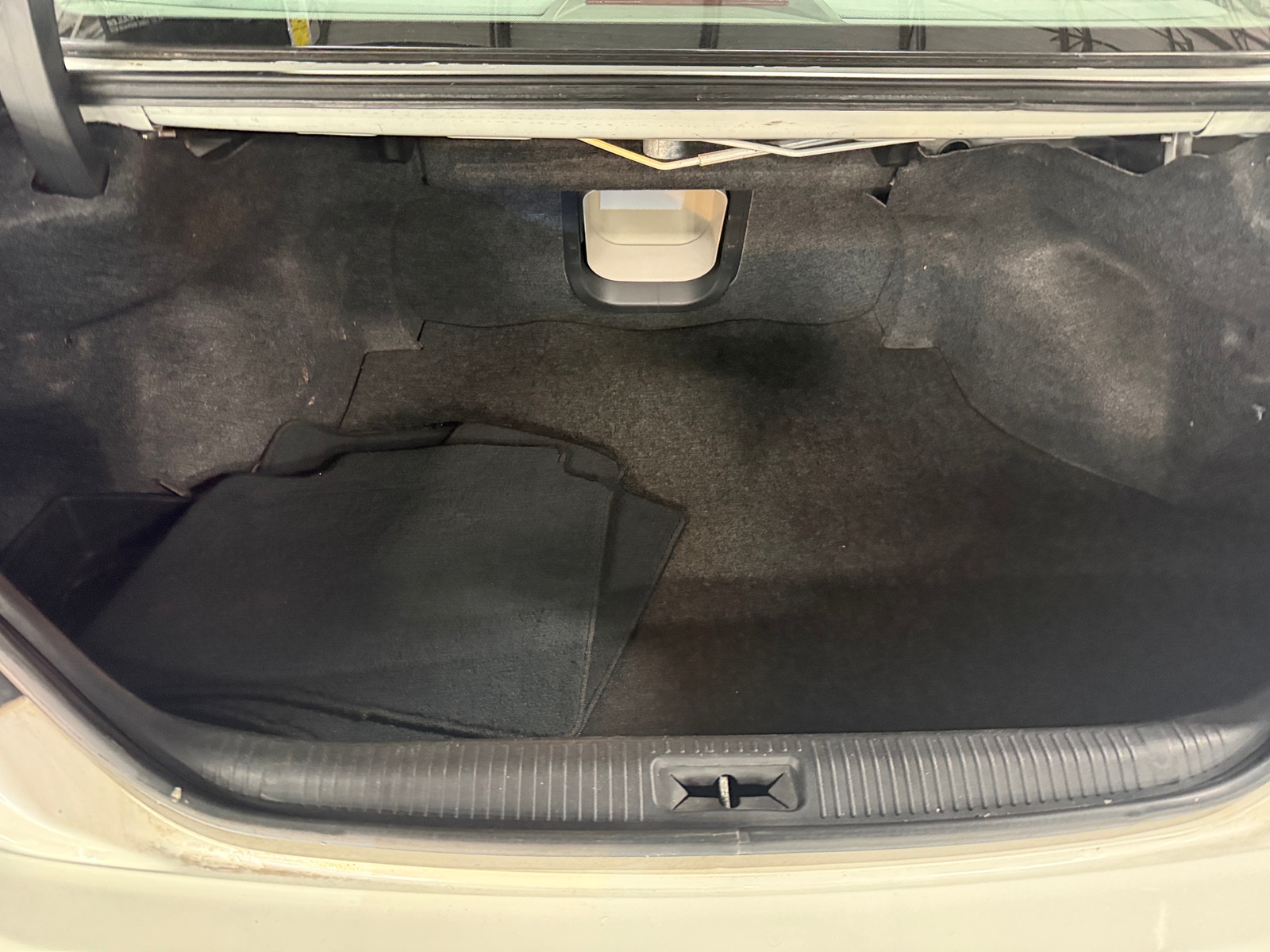 Thumbnail: 2011 Toyota Avalon - 6