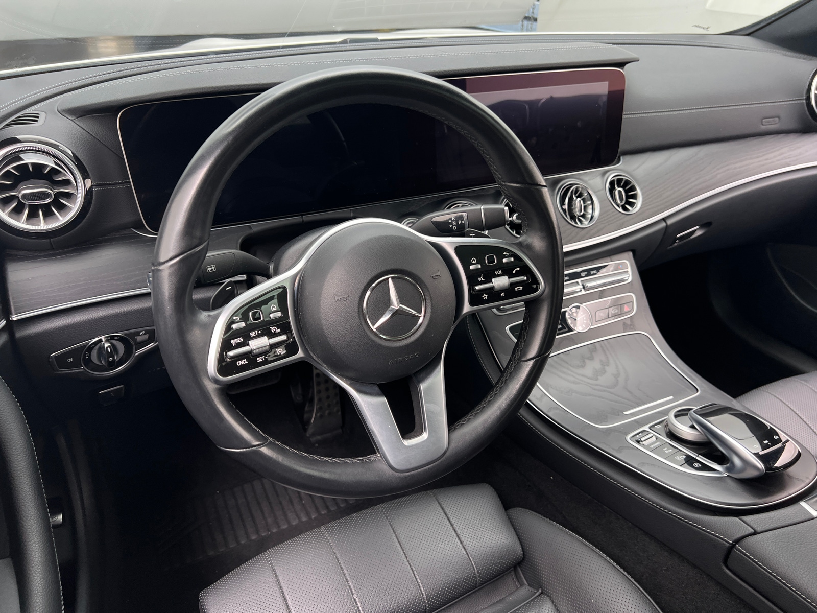 Thumbnail: 2020 Mercedes-Benz E-Class - 3