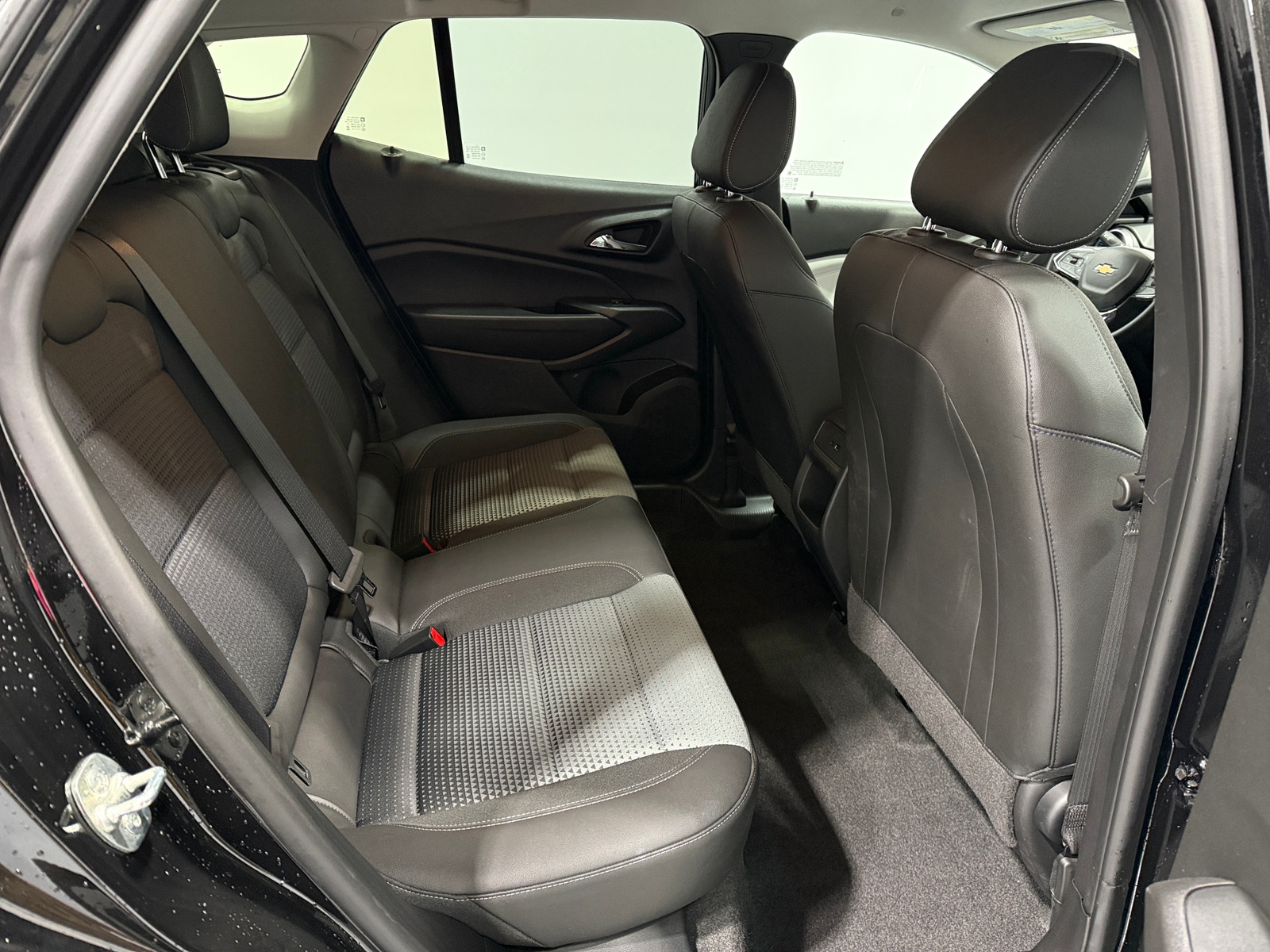 Thumbnail: 2025 Chevrolet Trax - 6