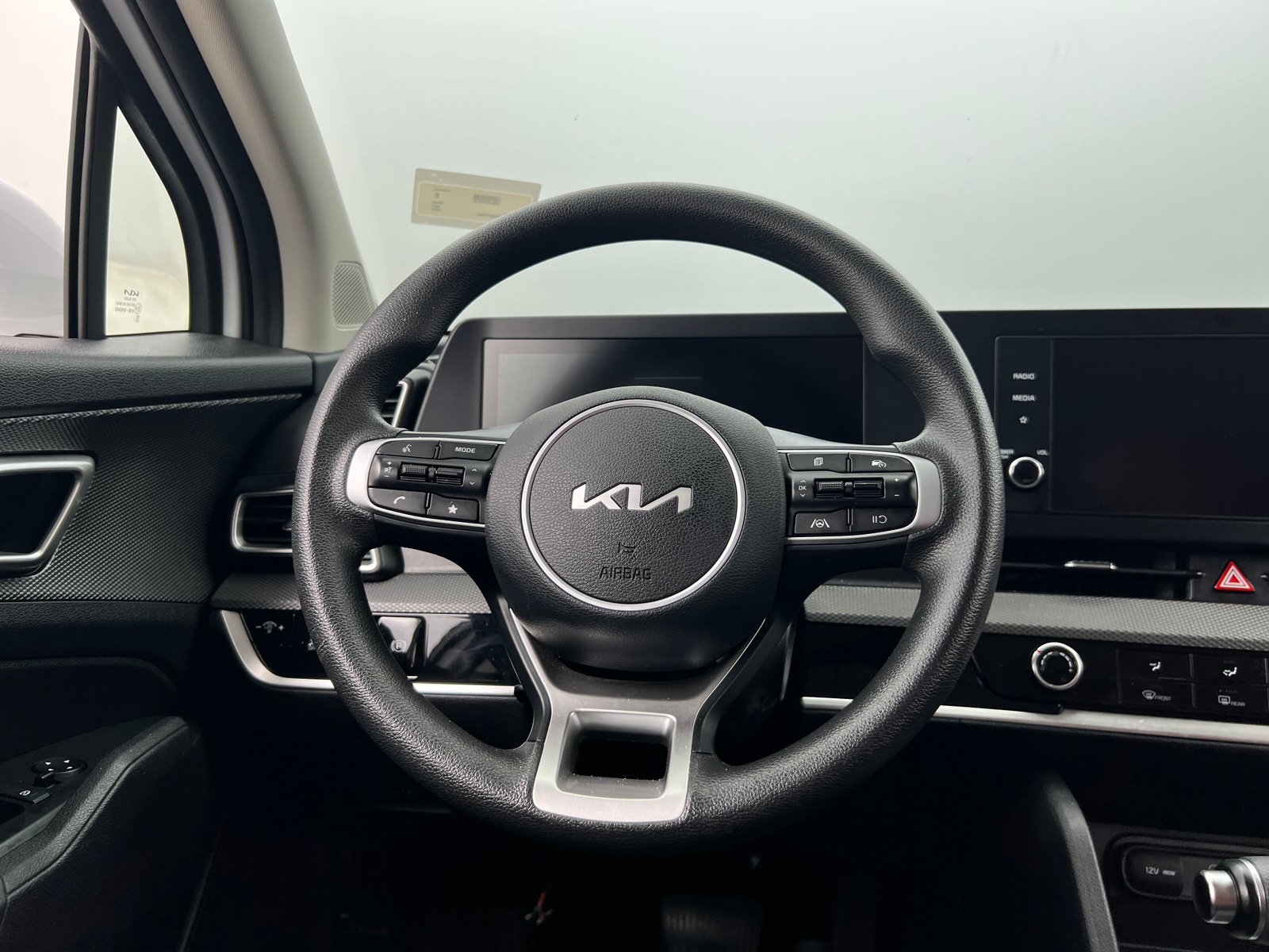Thumbnail: 2025 Kia Sportage - 5