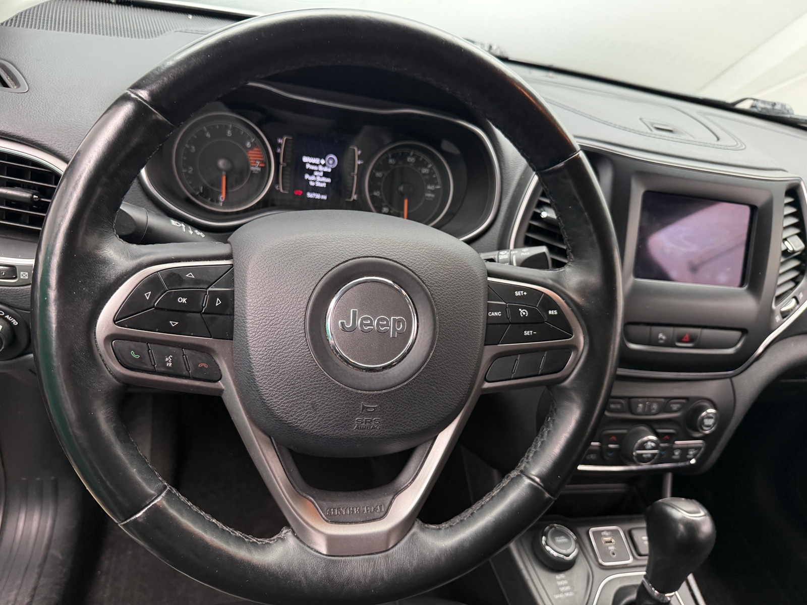 Thumbnail: 2019 Jeep Cherokee - 4