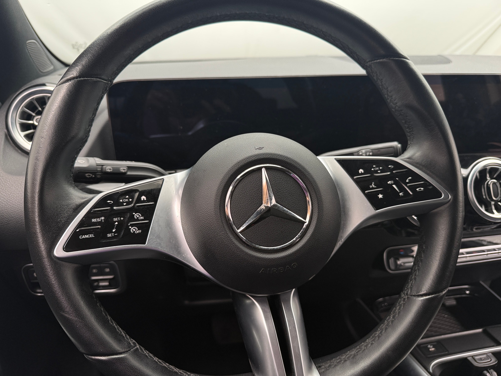 Thumbnail: 2025 Mercedes-Benz GLA - 4