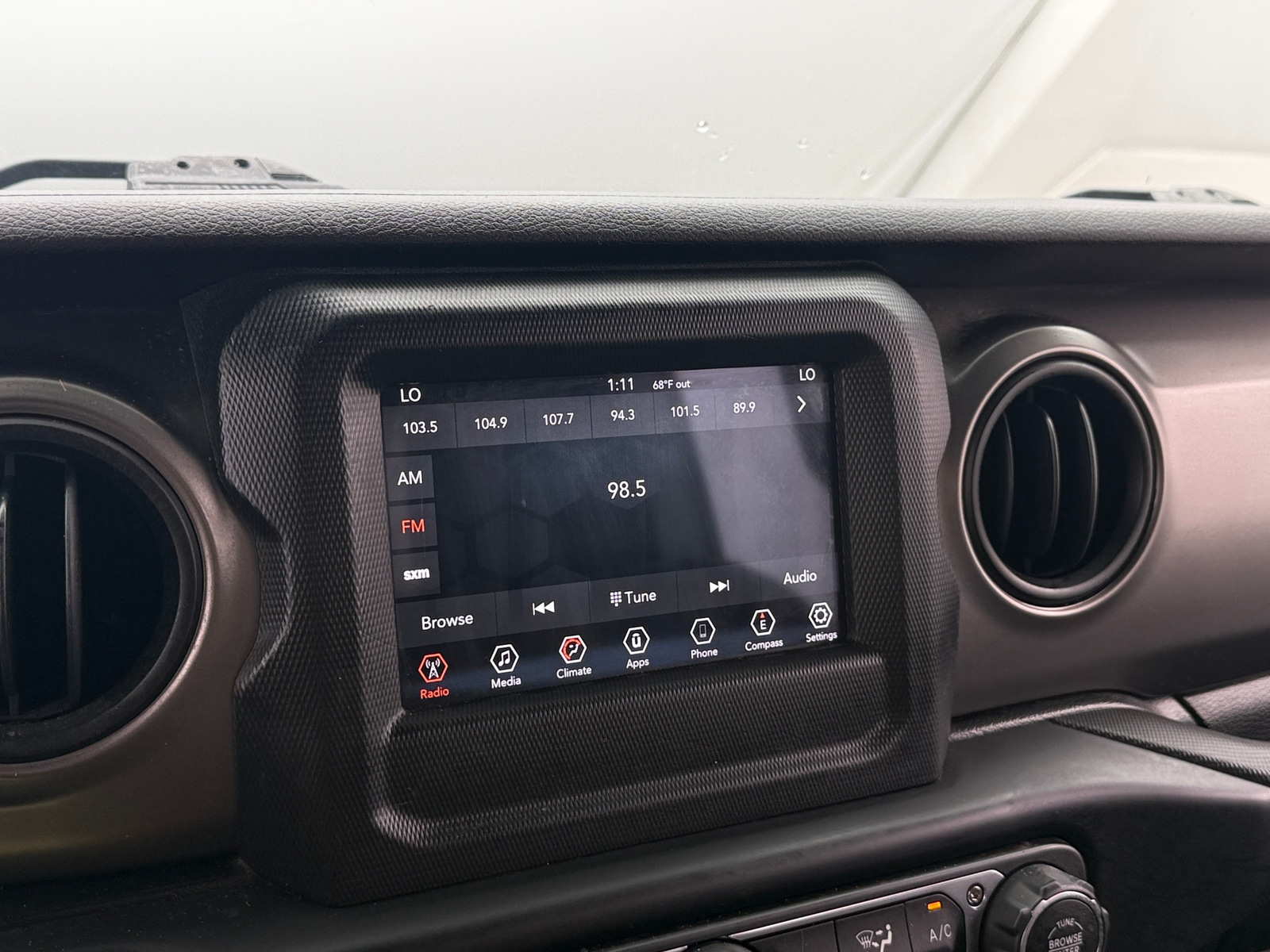 Thumbnail: 2020 Jeep Gladiator - 4