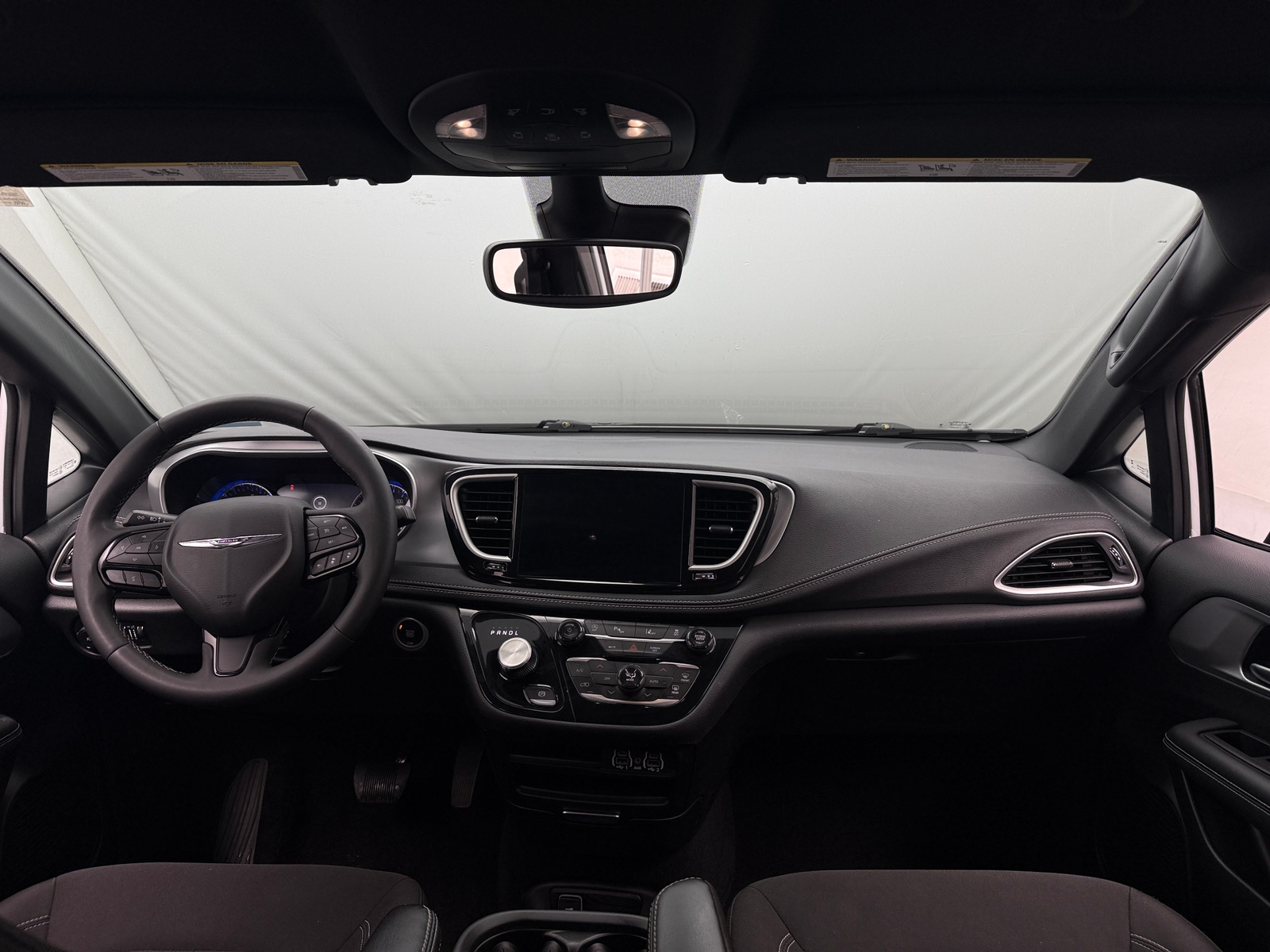 Thumbnail: 2024 Chrysler Pacifica - 3