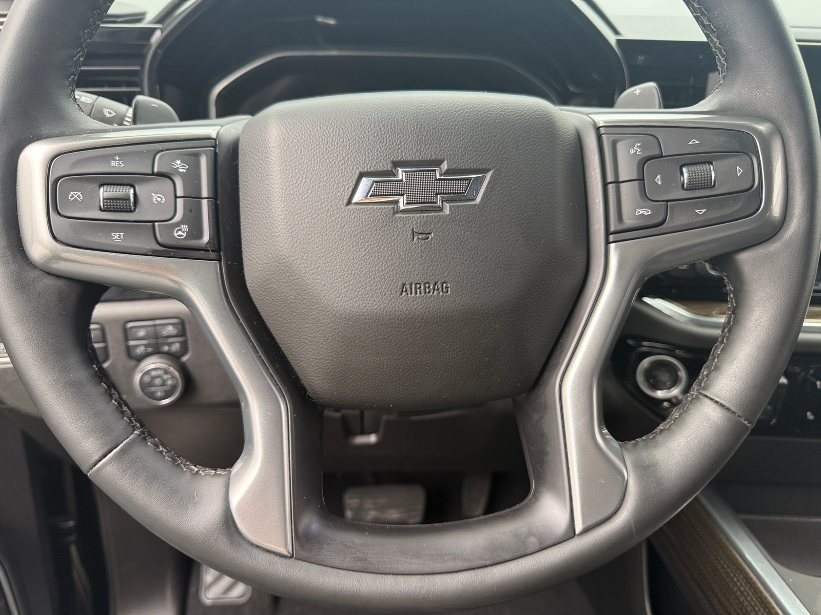 Thumbnail: 2025 Chevrolet Silverado 1500 - 5