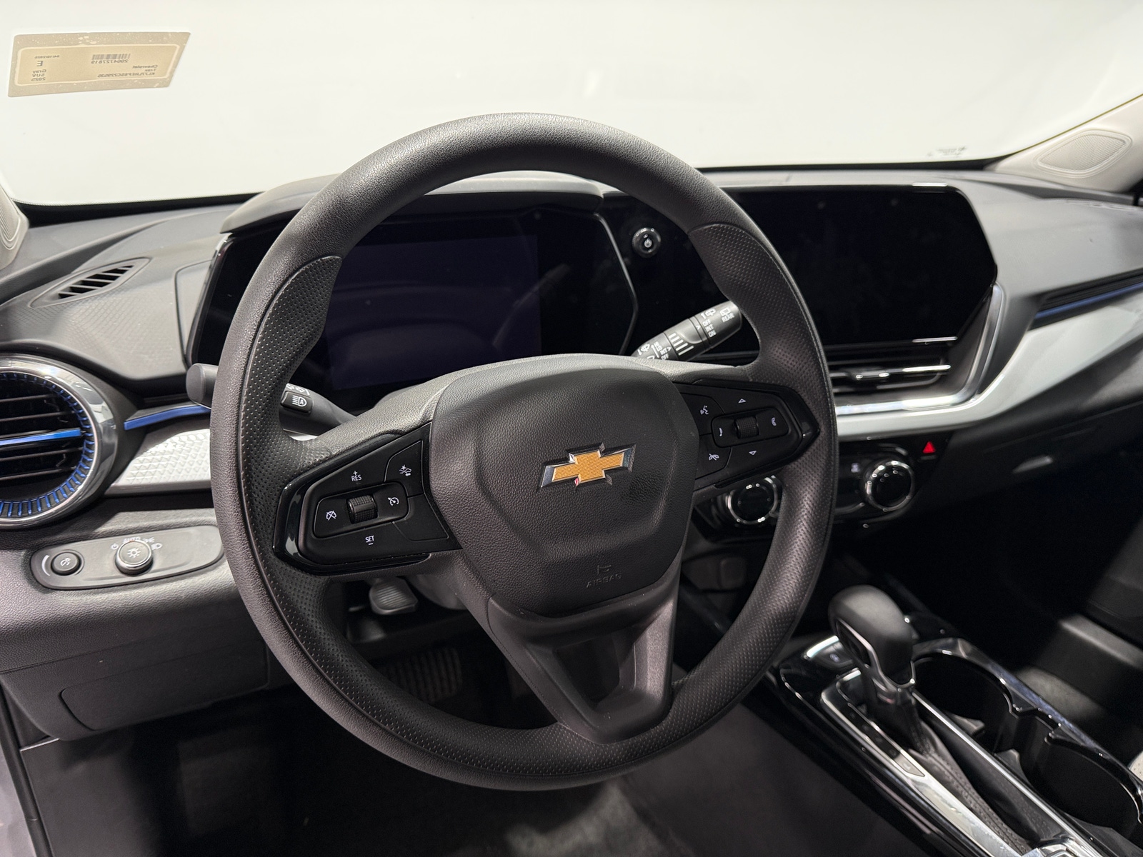 Thumbnail: 2025 Chevrolet Trax - 5