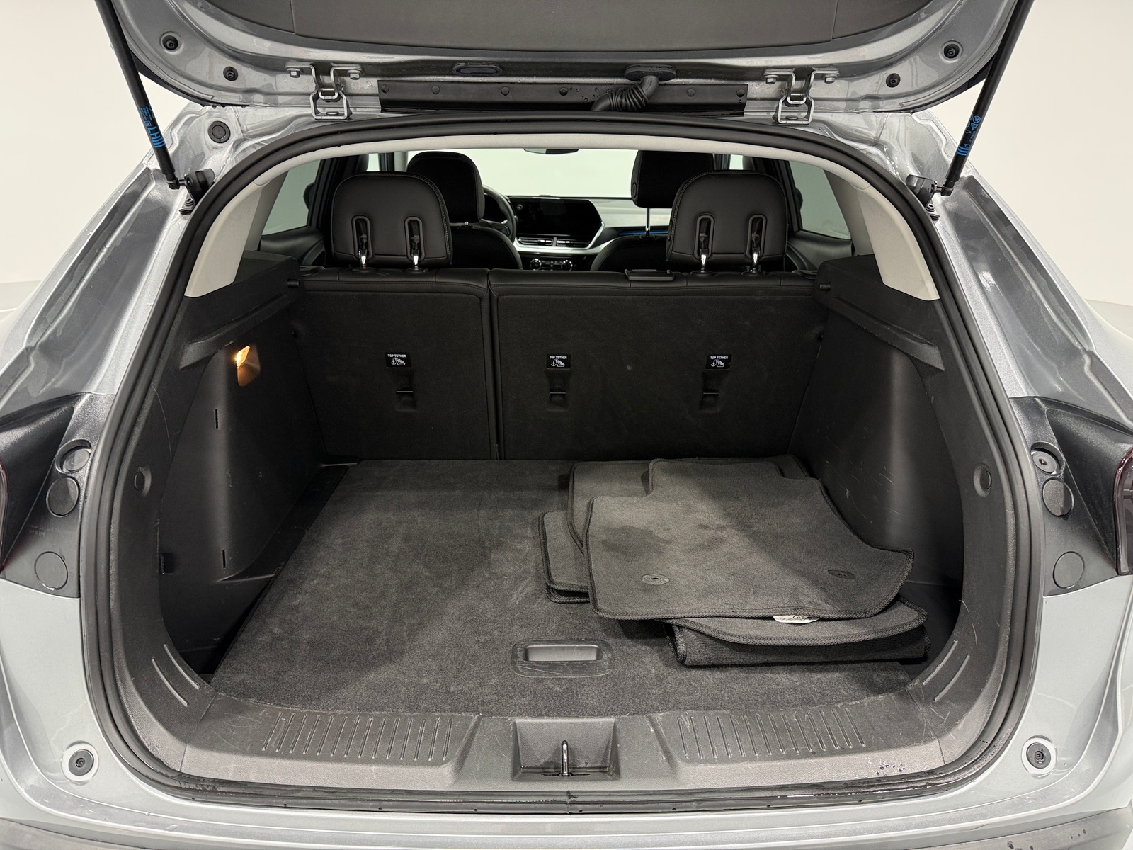 Thumbnail: 2025 Chevrolet Trax - 7