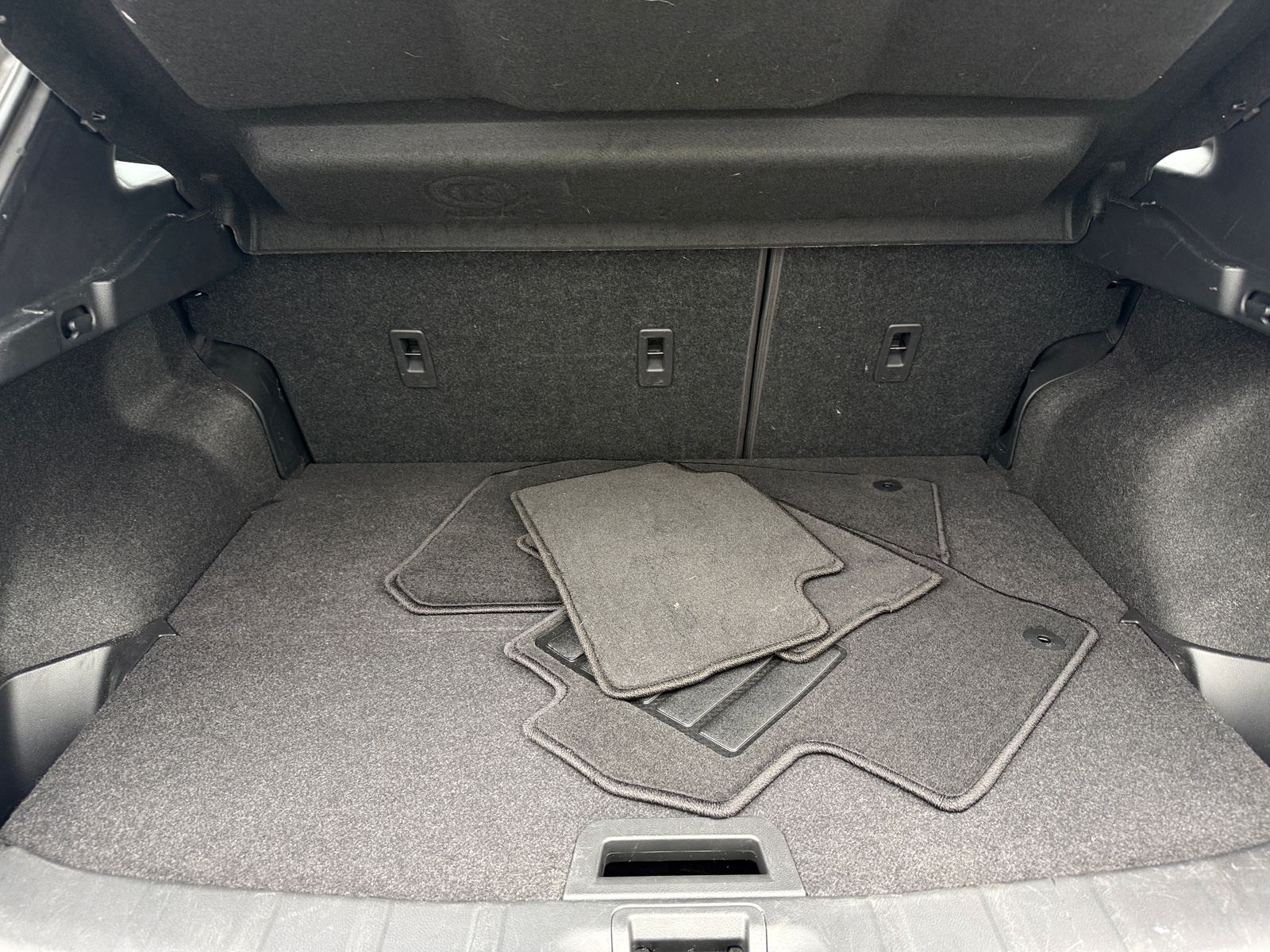 Thumbnail: 2021 Nissan Rogue Sport - 7