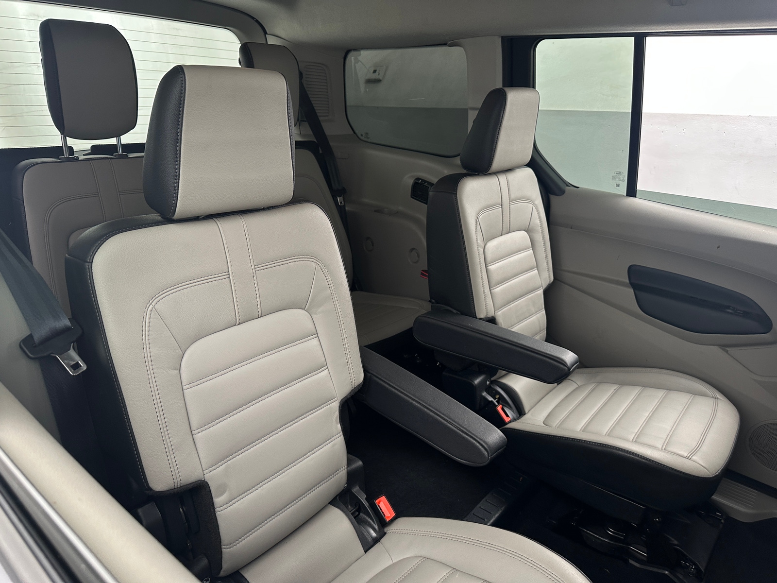 Thumbnail: 2022 Ford Transit Series - 5