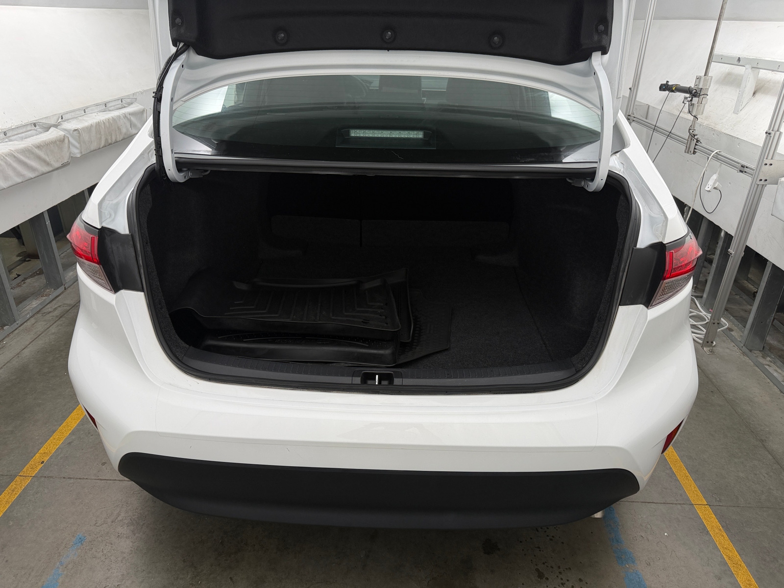 Thumbnail: 2025 Toyota Corolla - 7