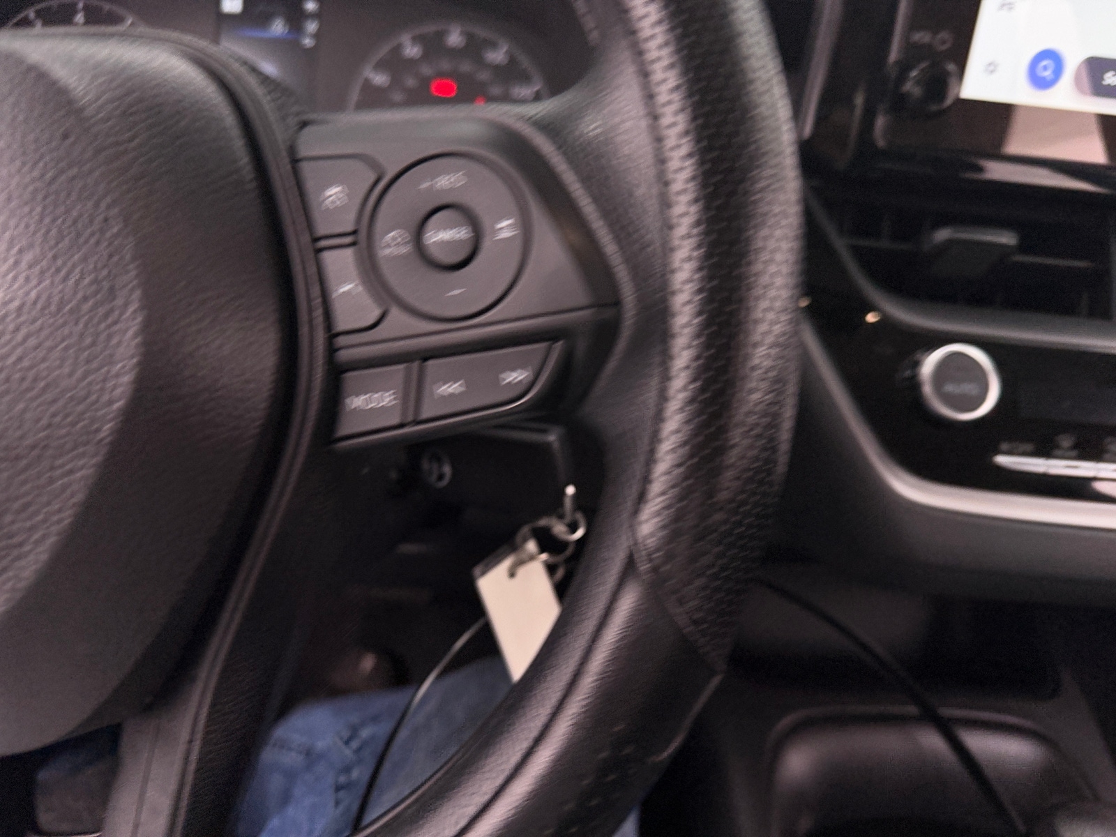 Thumbnail: 2025 Toyota Corolla - 4