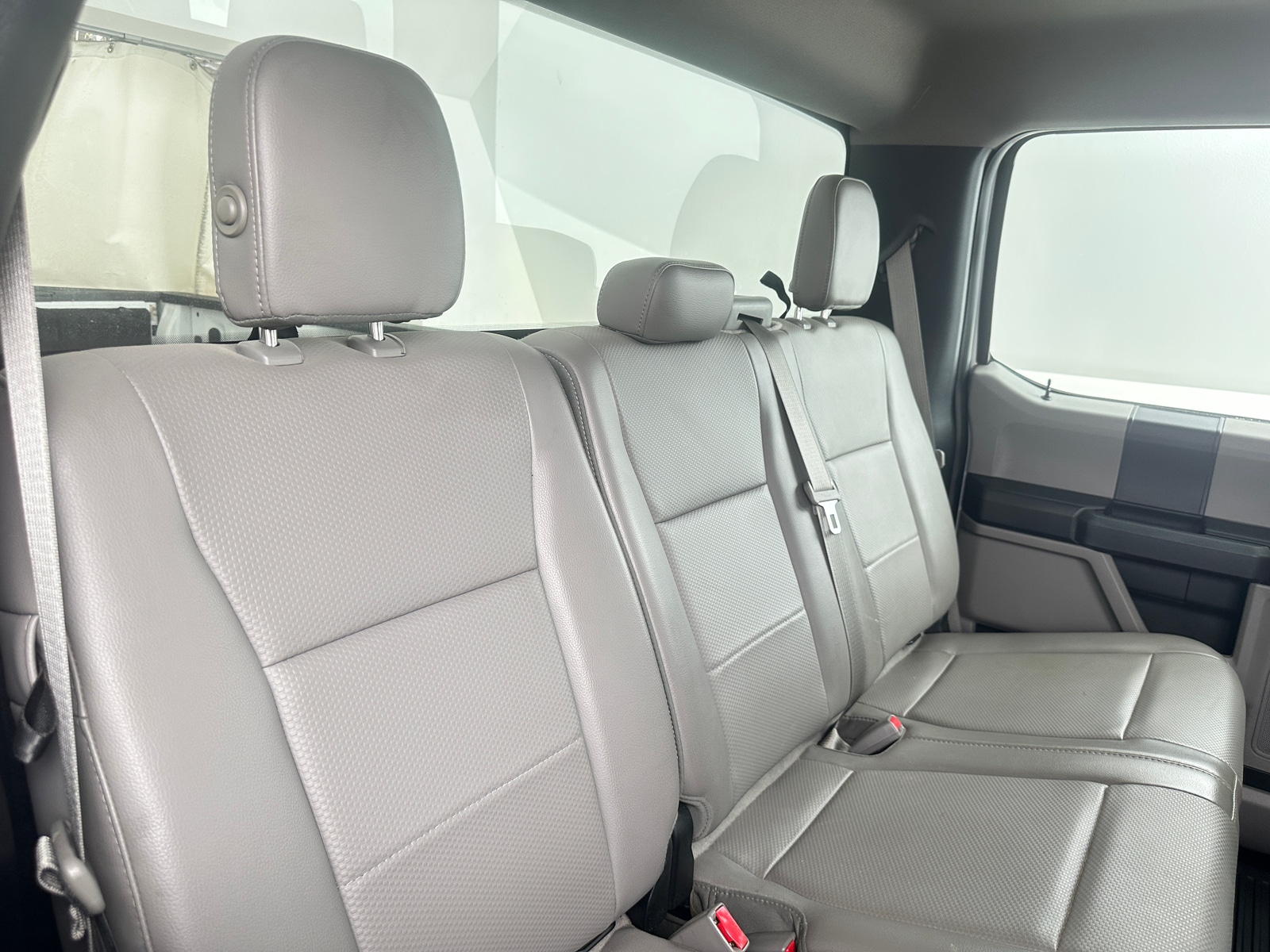 Thumbnail: 2017 Ford Econoline - 5