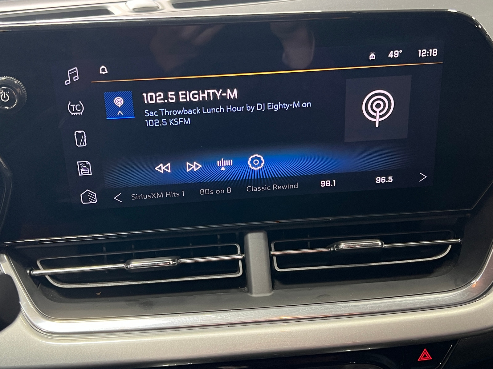 Thumbnail: 2025 Chevrolet Trax - 4