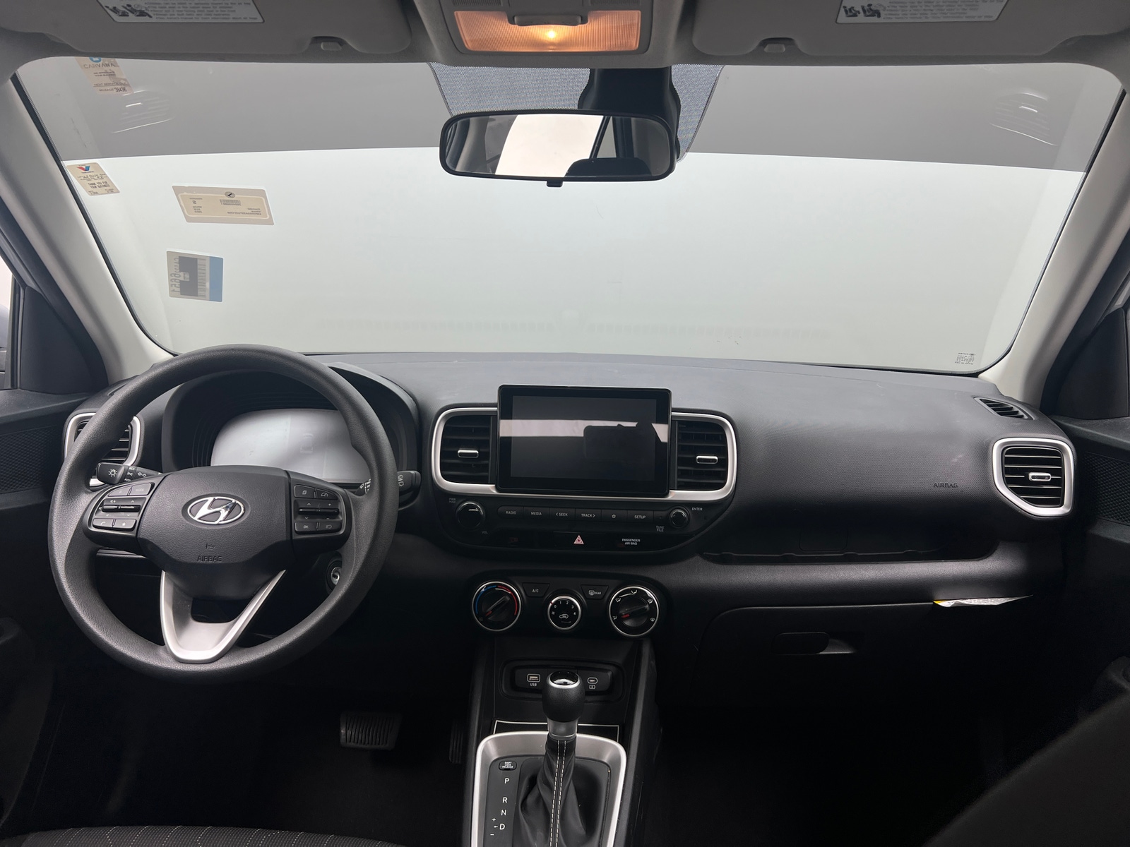 Thumbnail: 2023 Hyundai Venue - 3