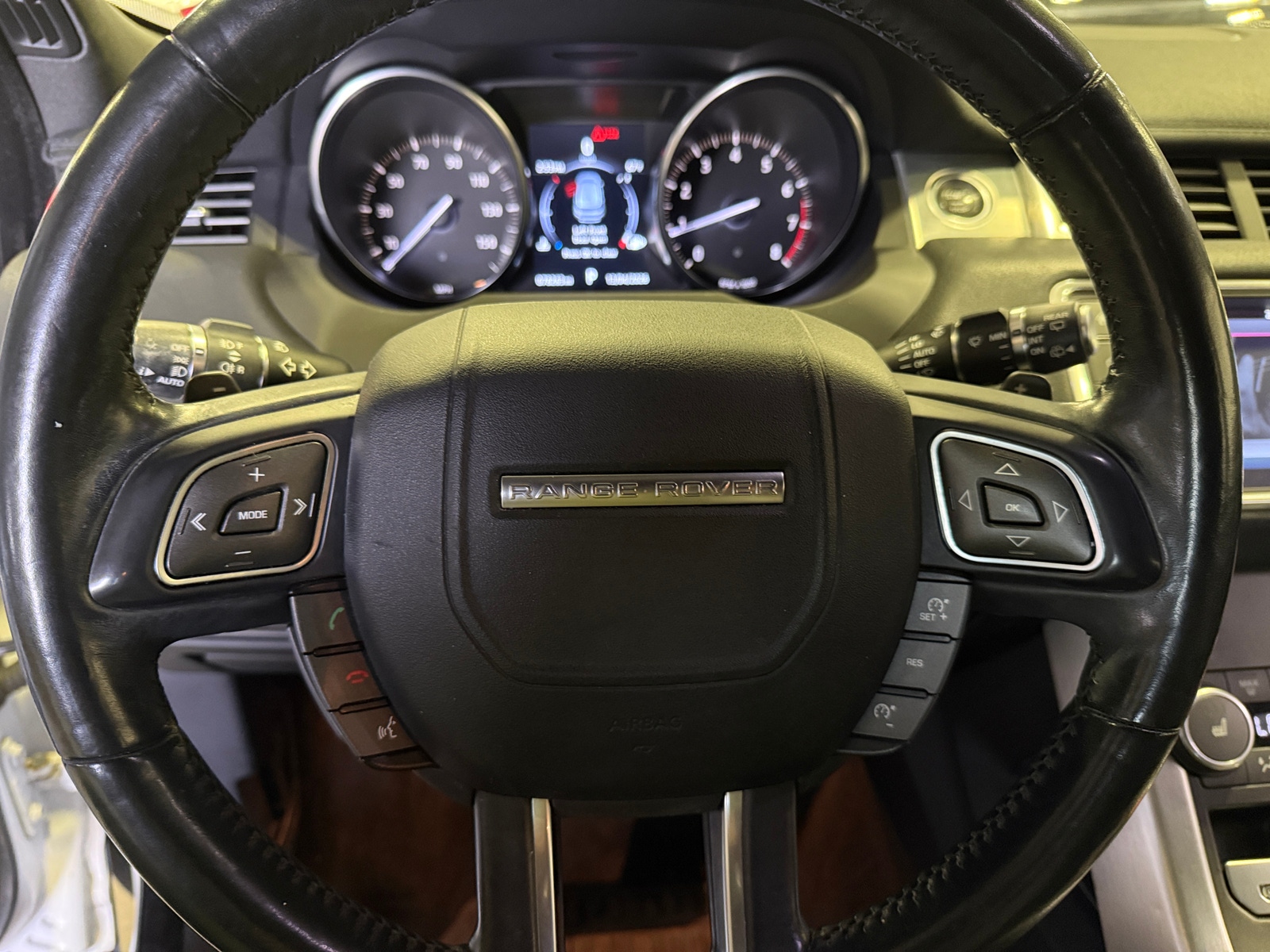 Thumbnail: 2017 Land Rover Range Rover Evoque - 4