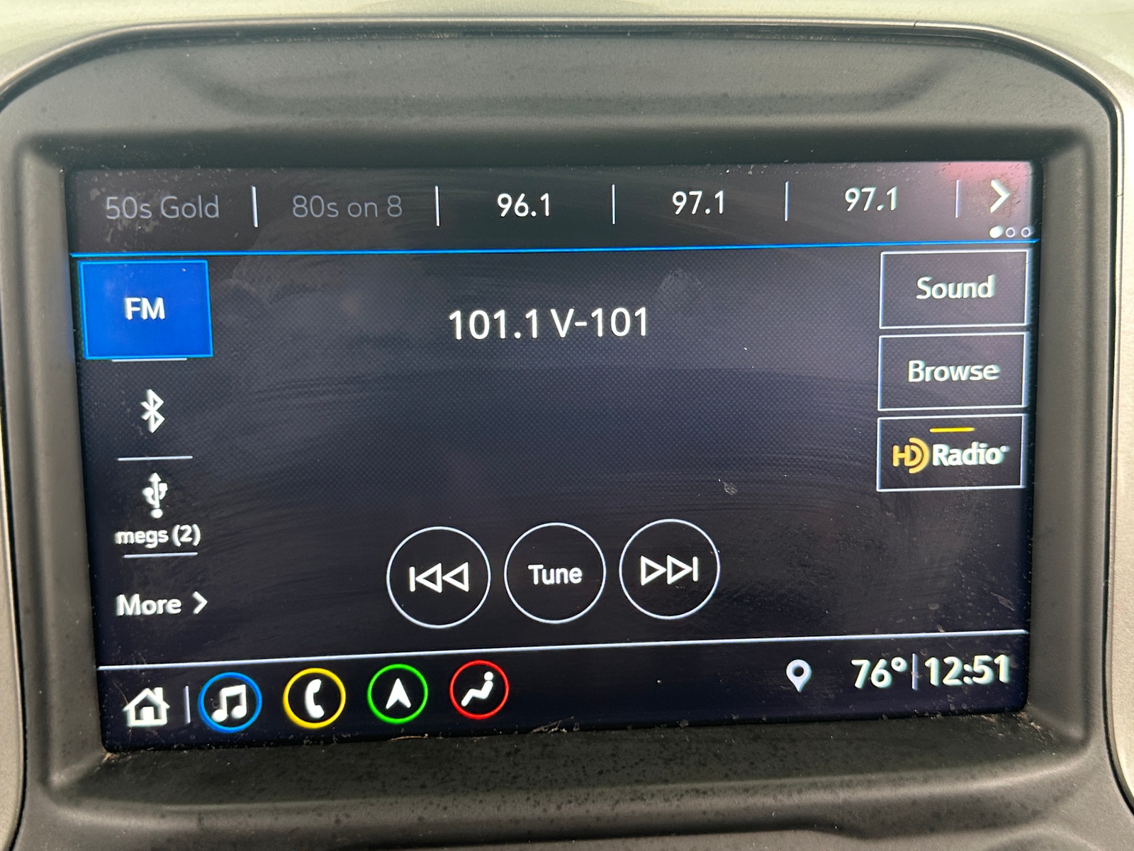 Thumbnail: 2019 Chevrolet Silverado 1500 - 3