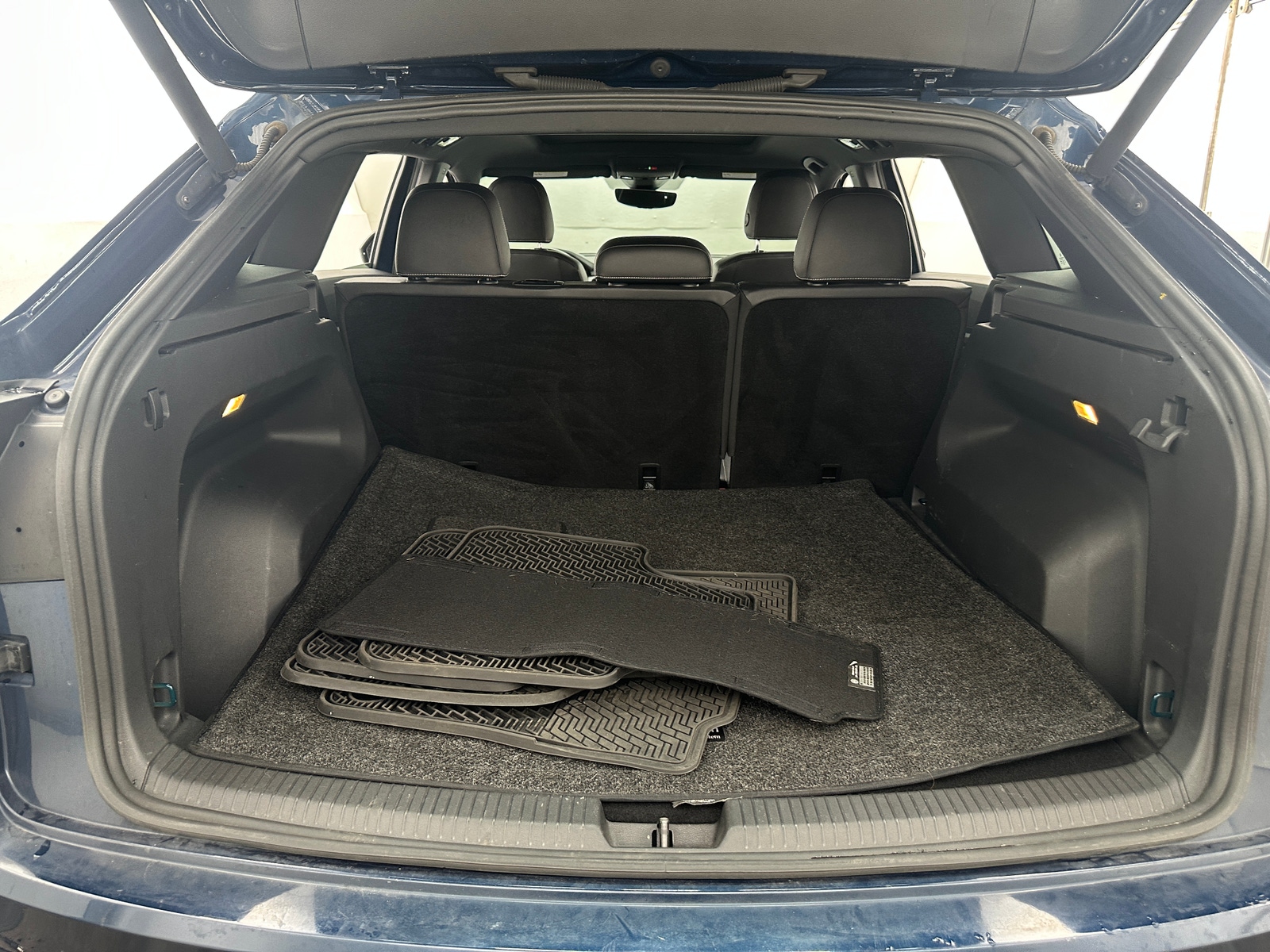 Thumbnail: 2020 Volkswagen Atlas - 6