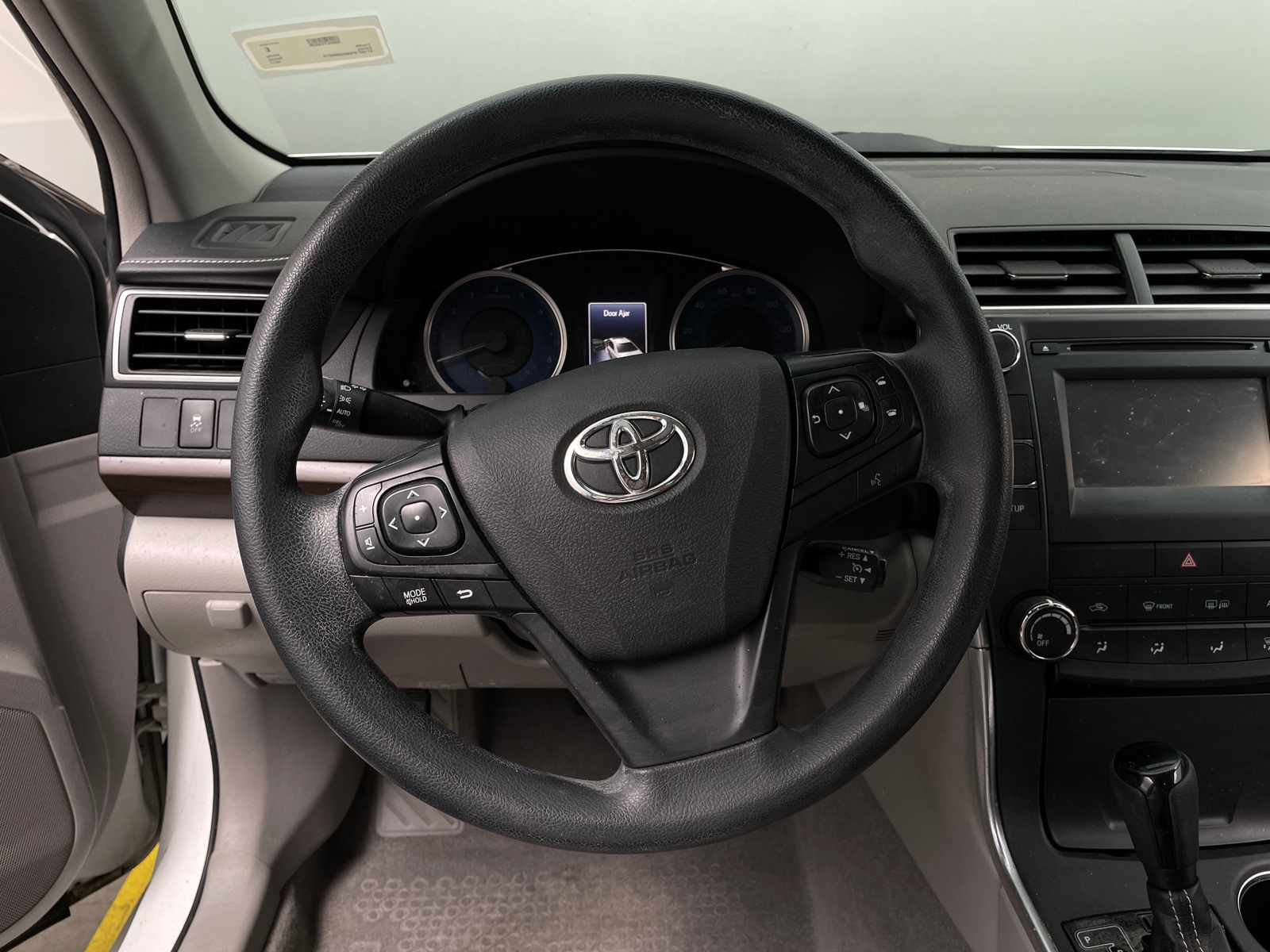 Thumbnail: 2017 Toyota Camry - 5